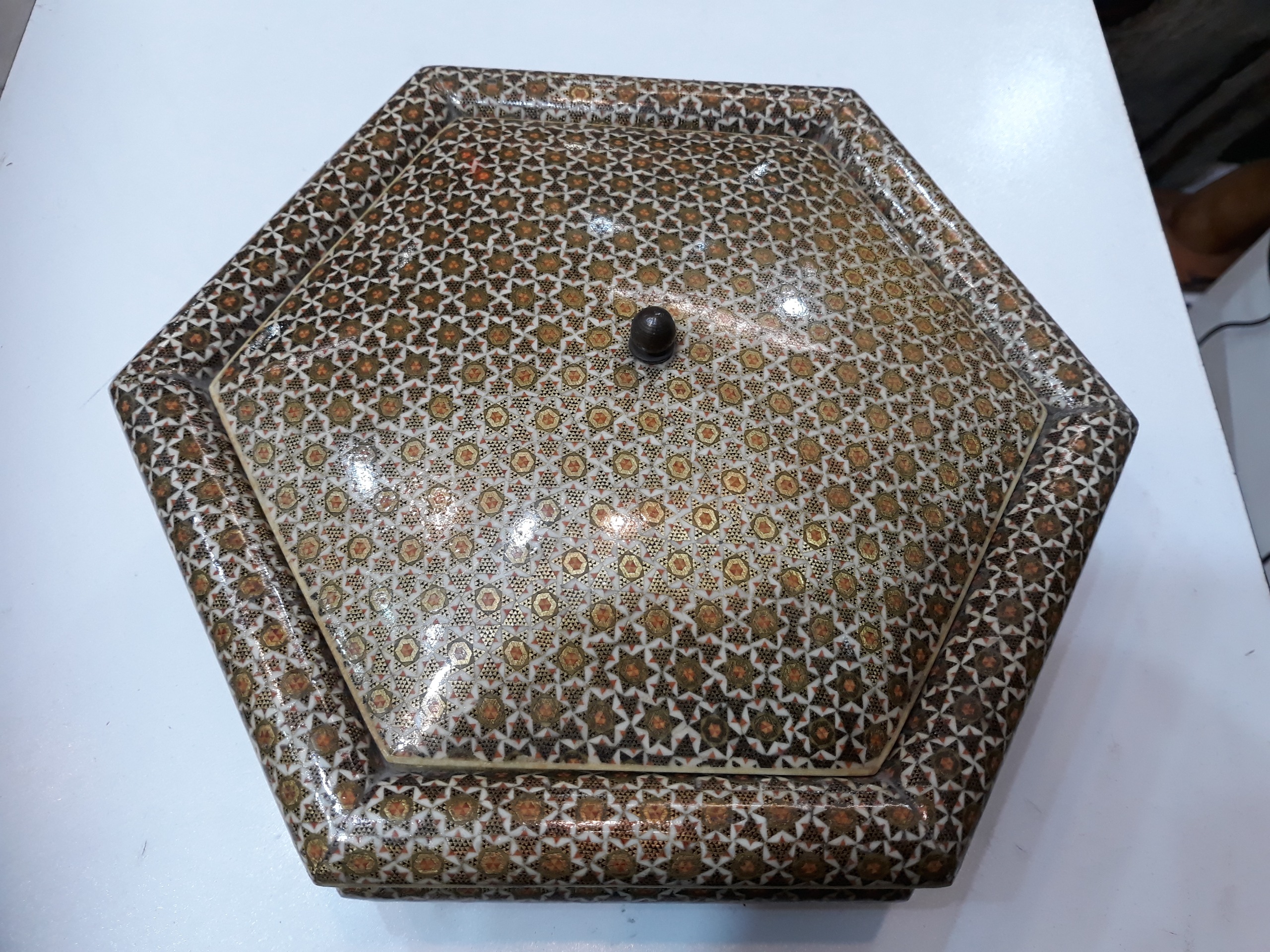 جعبه خاتمکاری ششضلعی دستساز اثر اصیل اصفهان