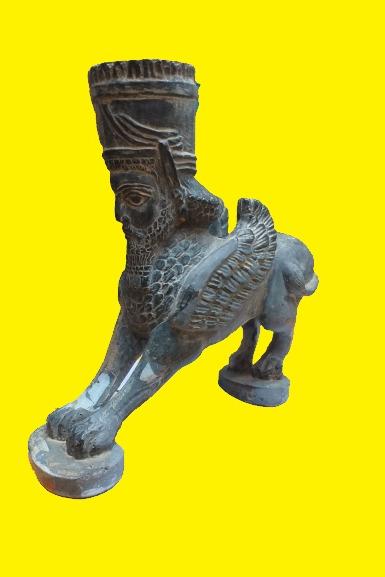 مجسمه تزئینی «شَبَنگ بالدار» ایرانی