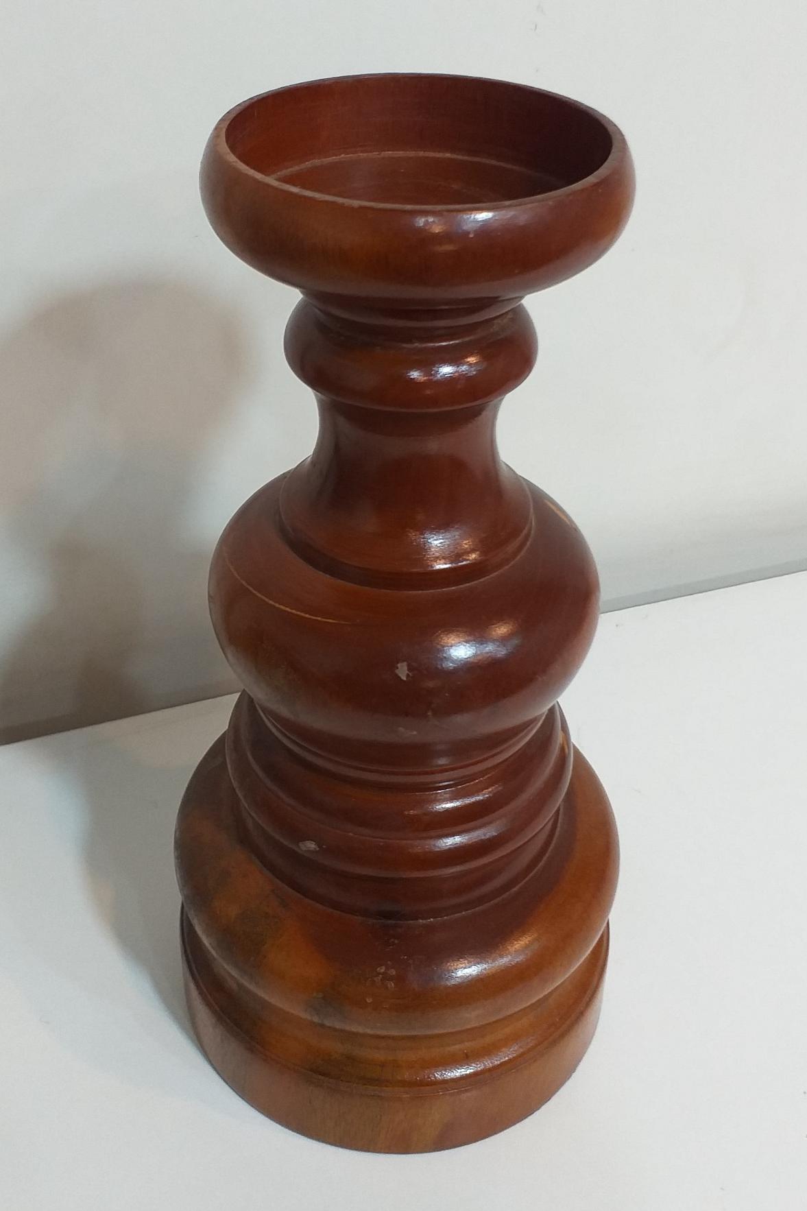 جا شمعی چوبی