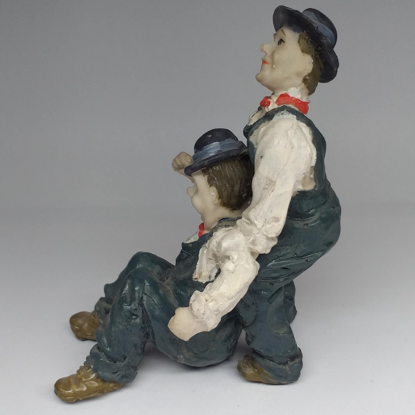 مجسمه قدیمی لورل و هاردی