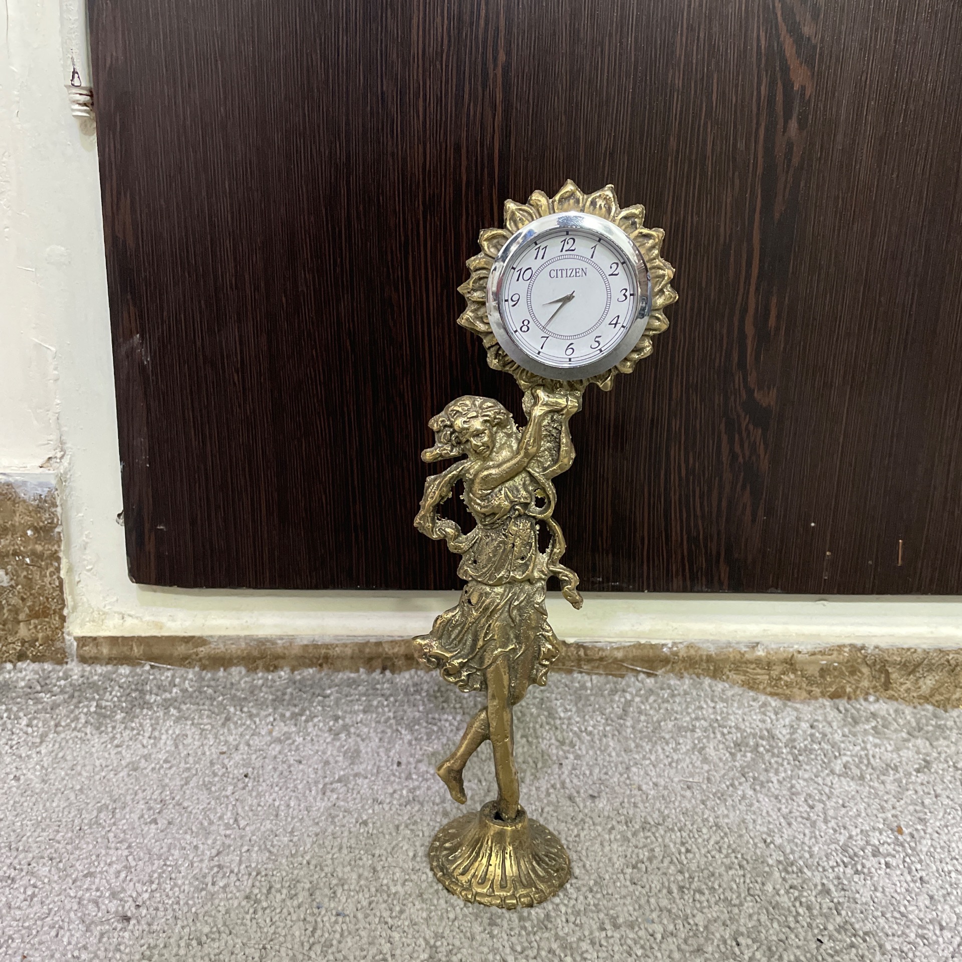 ساعت رومیزی برنز