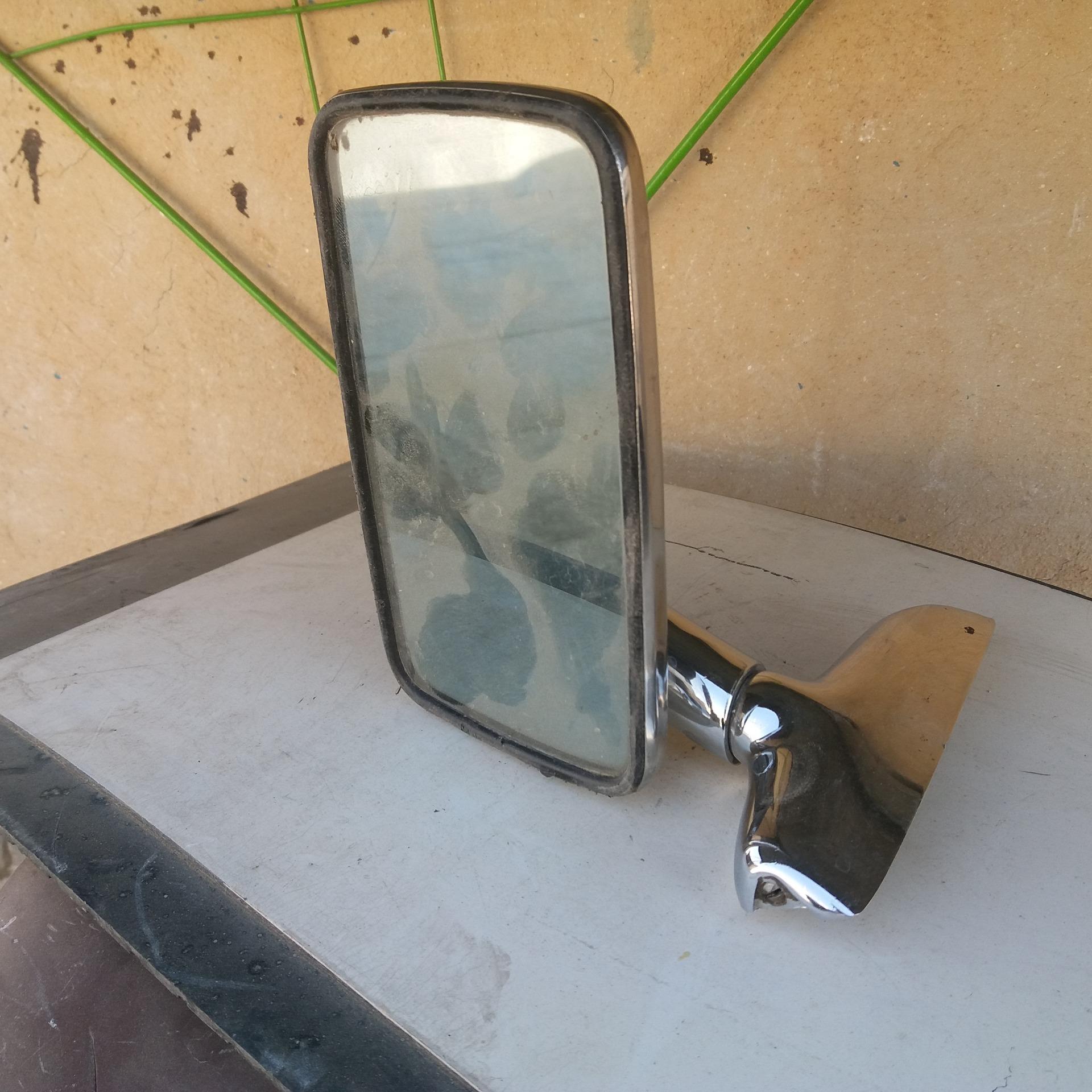 آینه فابریک تکی, بی ام و مدل 77