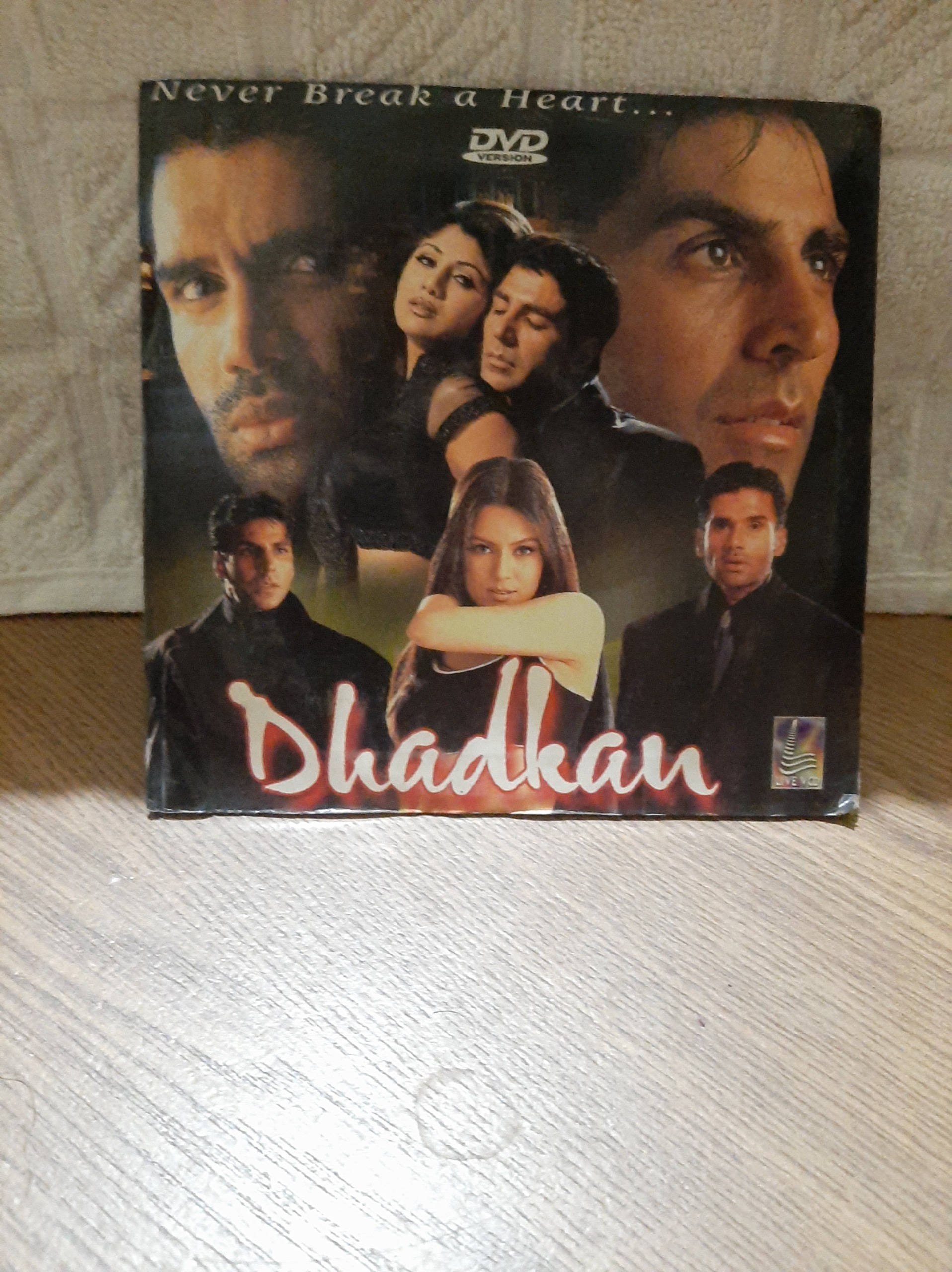 فیلم اورجینال هندی Dhadkan