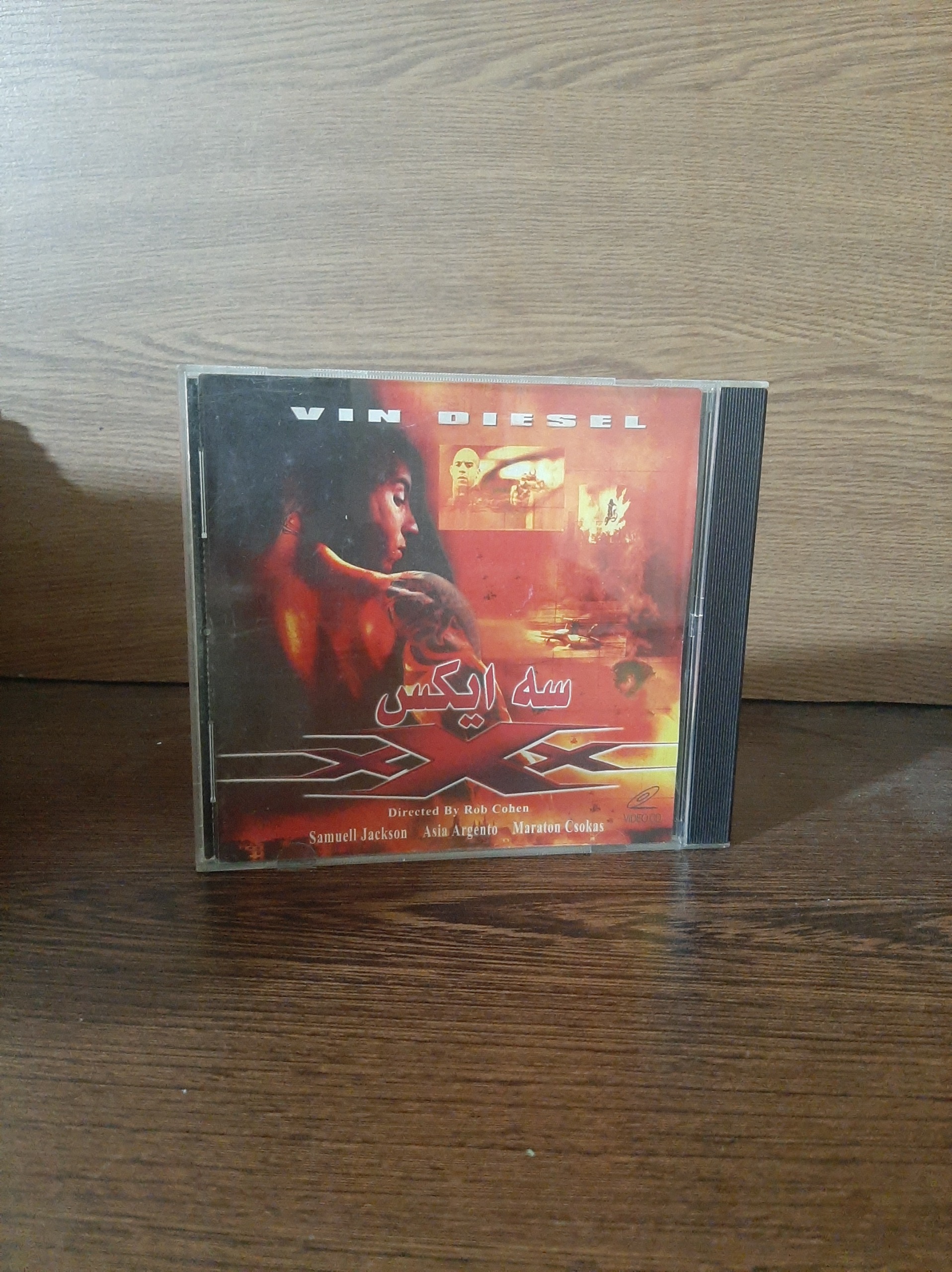 فیلم سه ایکس 1 وین دیزل قاب شیشه ای