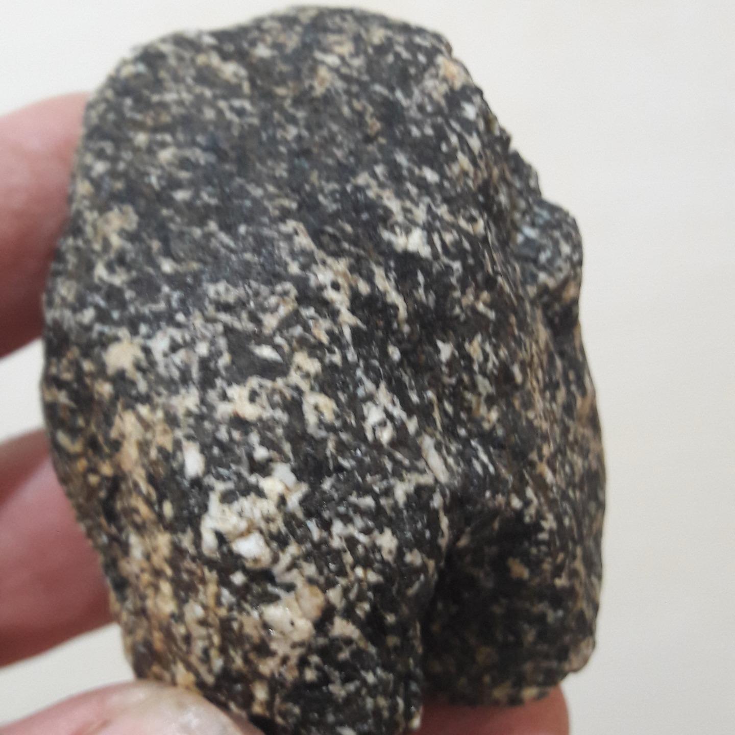 شهاب سنگ با پوسته سوخته اصلی