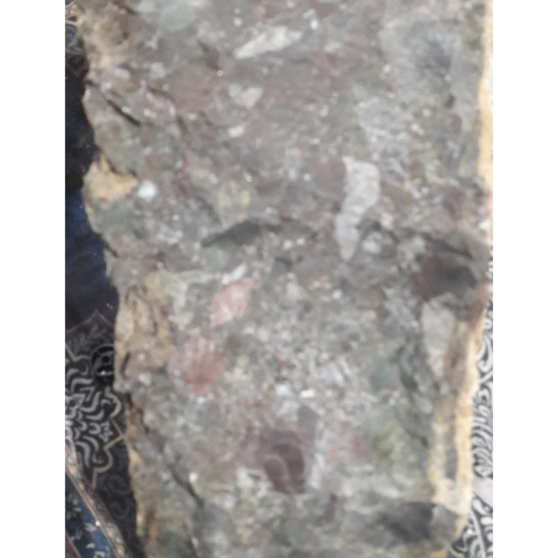 سنگ مشکوک به شهاب سنگ ماه