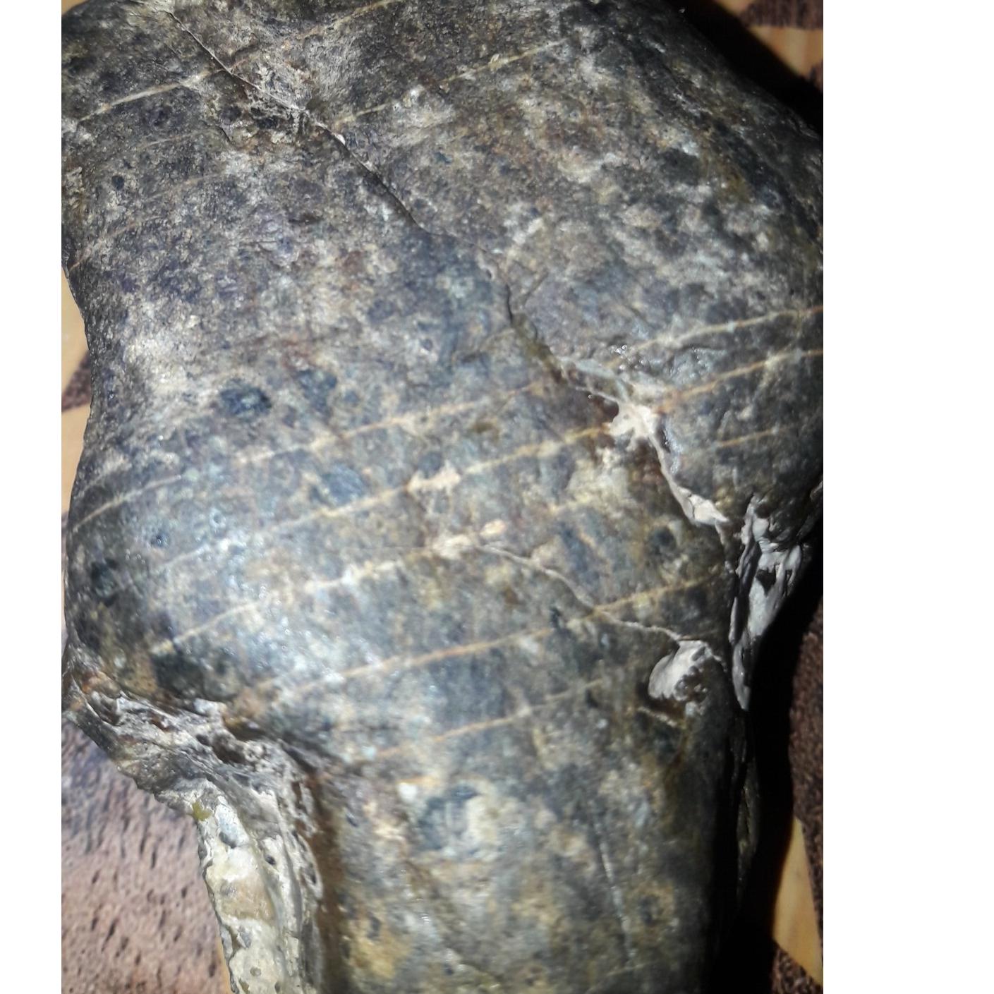 شهاب سنگ با جذب بالا