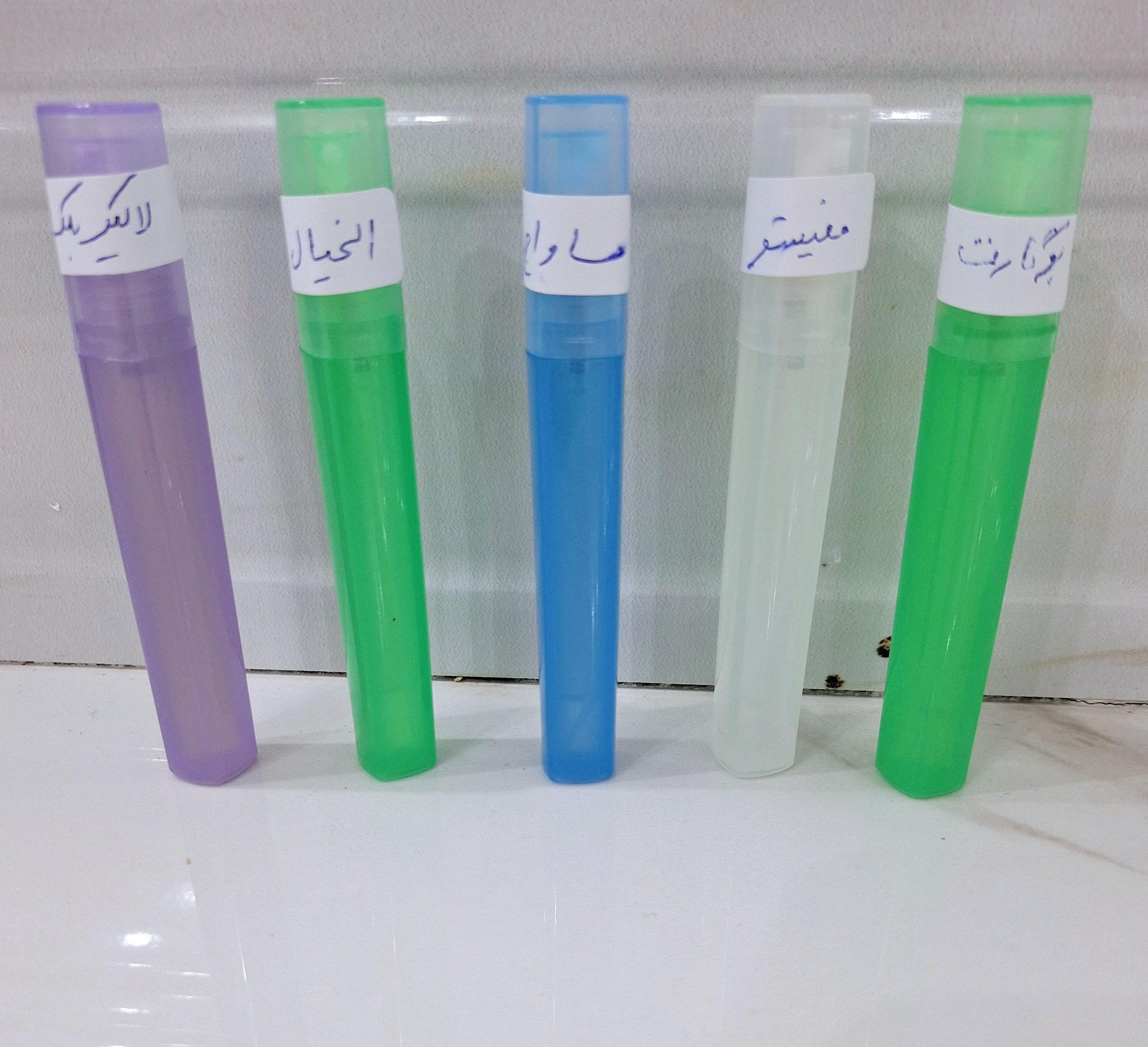 عطر گرمی ب