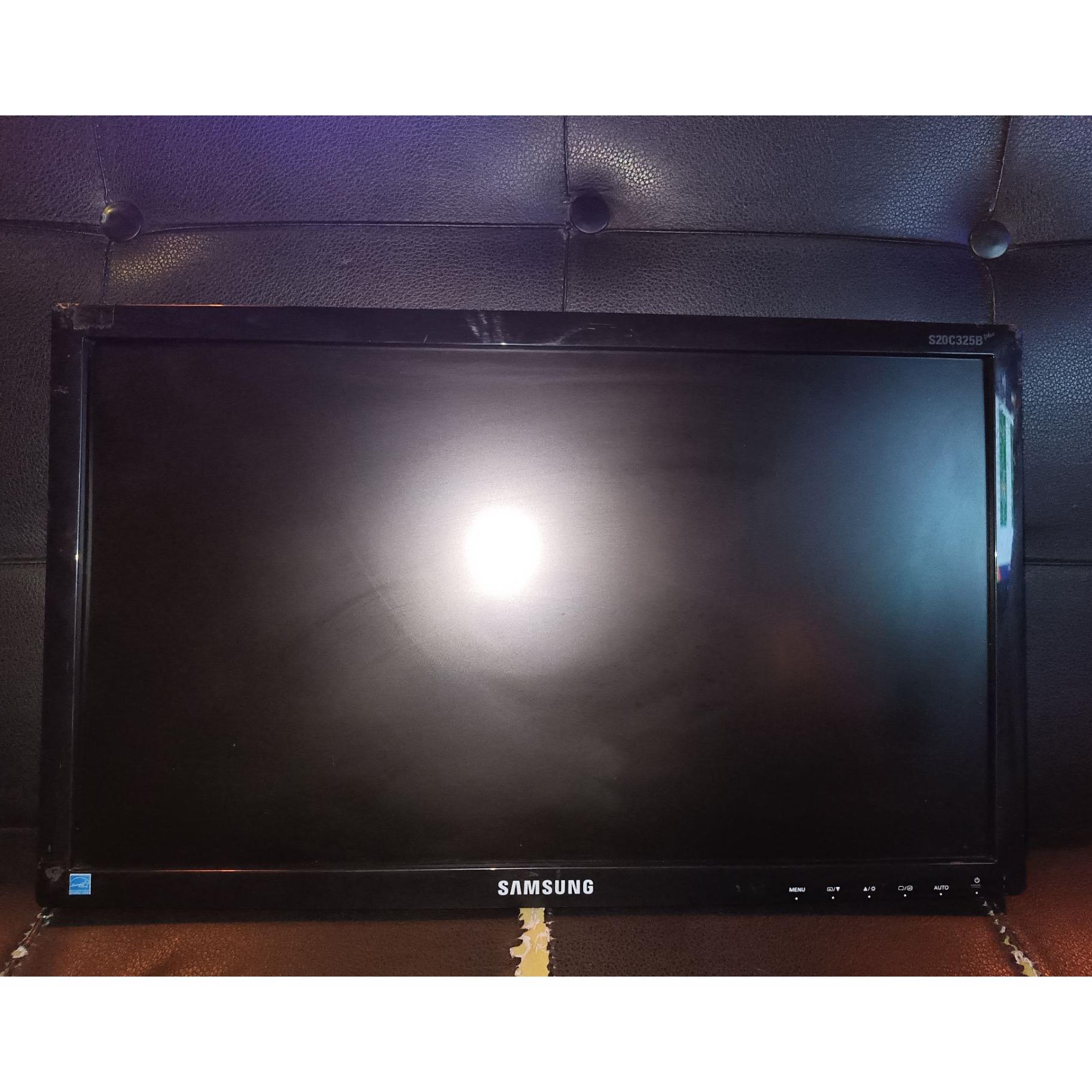 مانیتور سامسونگ S20C325B Plus سایز 20 اینچ