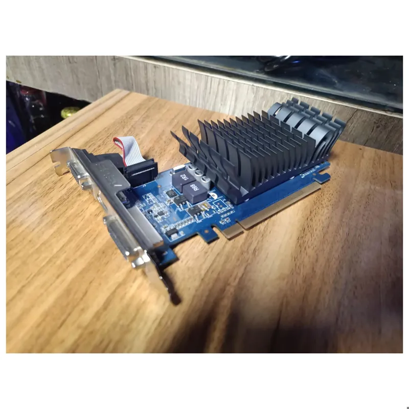 گرافیک 1 گیگ 64 بیتی مدل VGA DDR3 EN210 SILENT