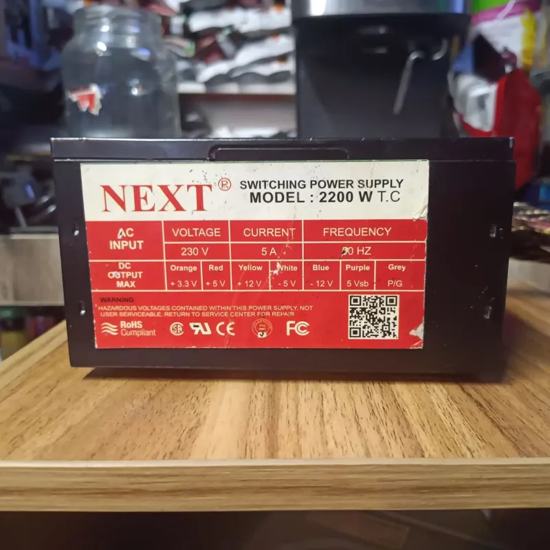 پاور نکست 2200 دارای 8 پین گرافیک Power 2200 W t.c