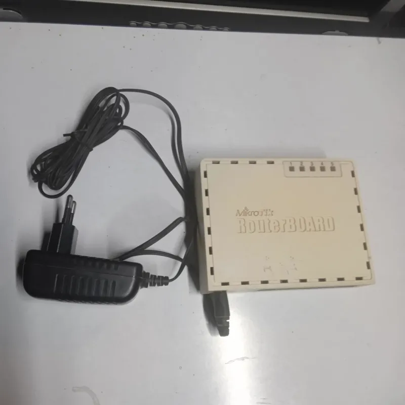 روتر 750 میکروتیک RouterBOARD Mikrotik RB750GL