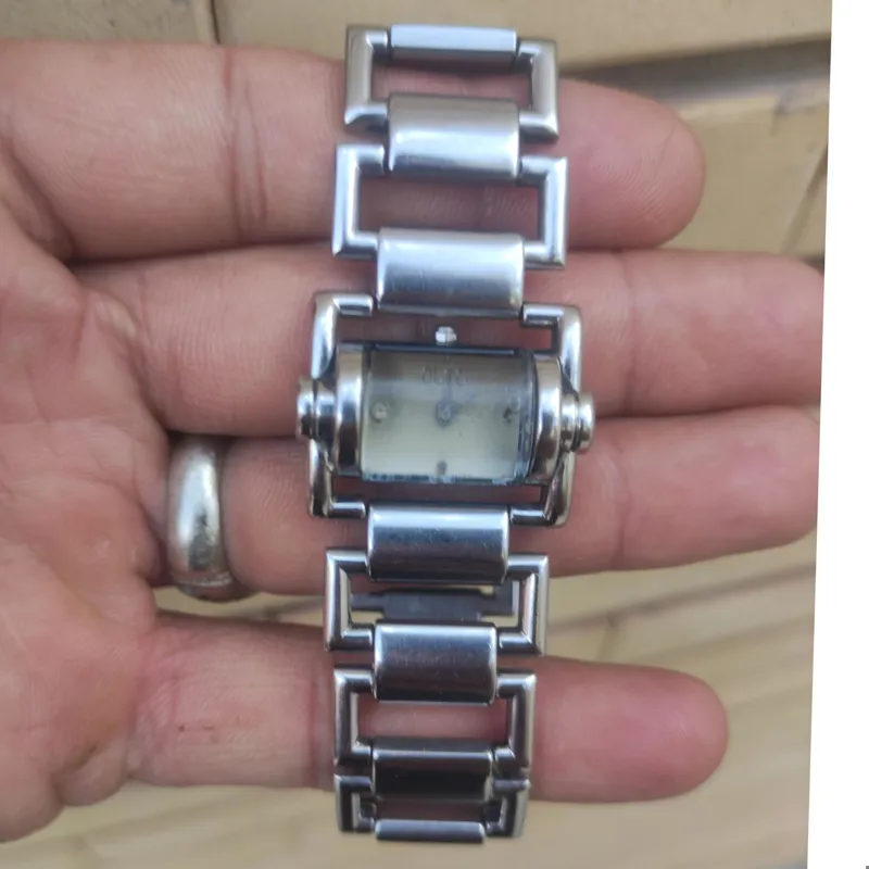 ساعت گوچی صلی سویسی قدیمی وبسیار کم یاب
