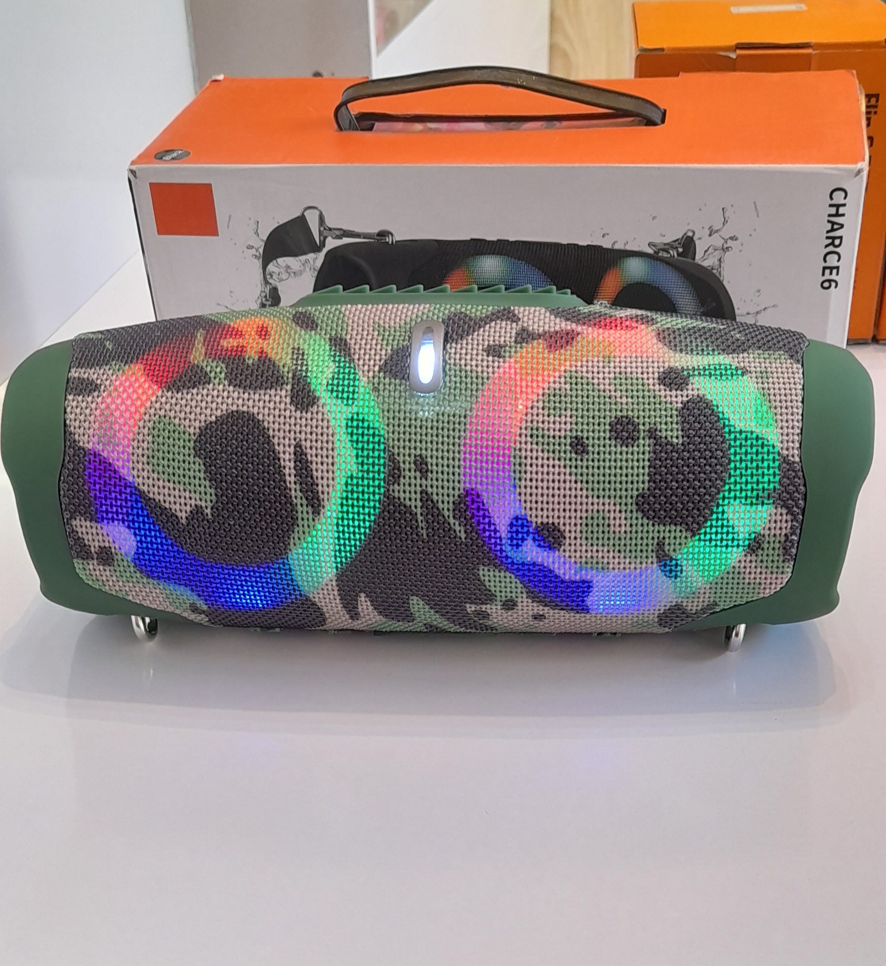 اسپیکر بلوتوثی قابل حمل جی بی ال مدلJBL CHARCE6