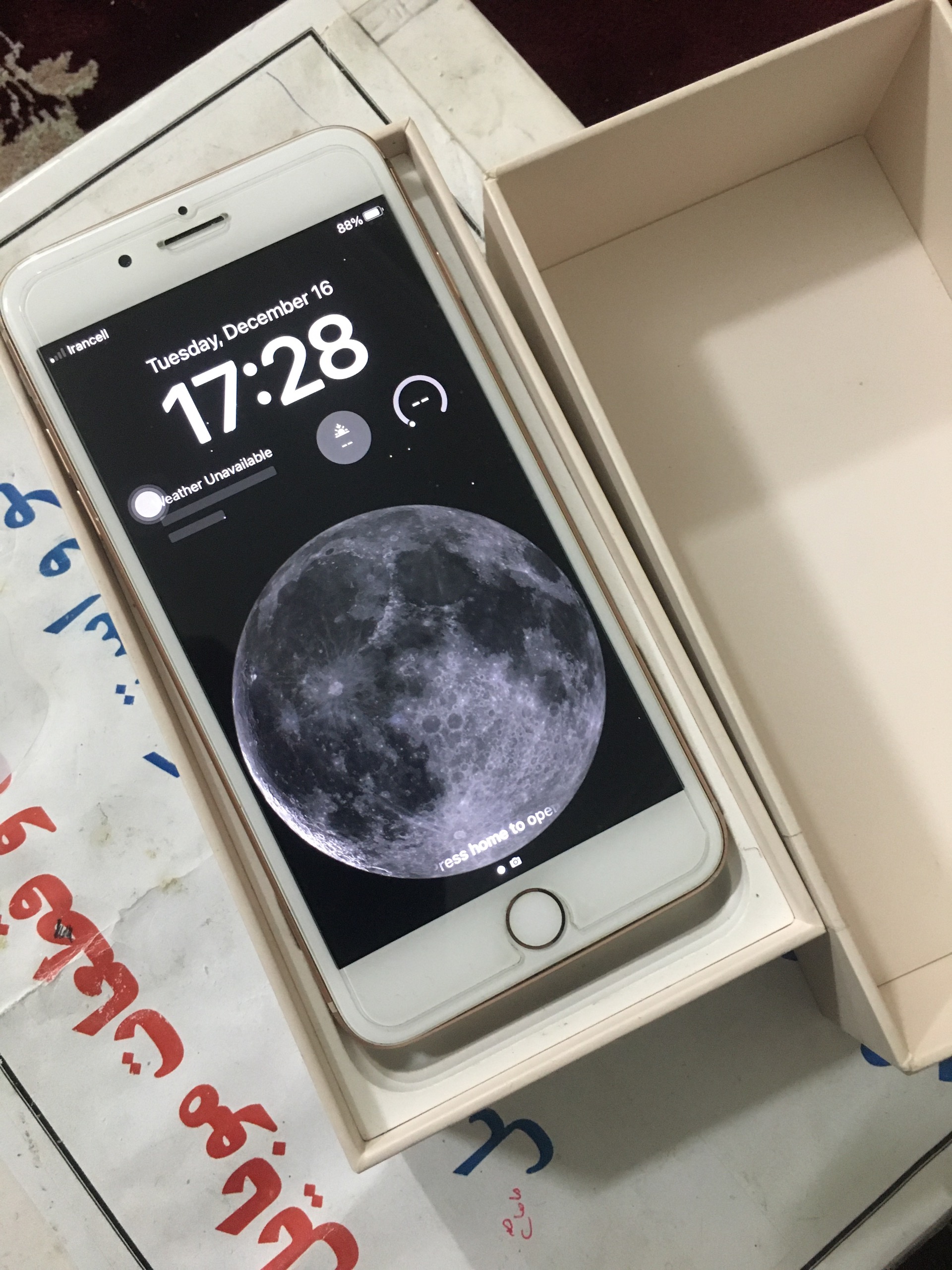 گوشی اپل 8پلاس حافظه 64