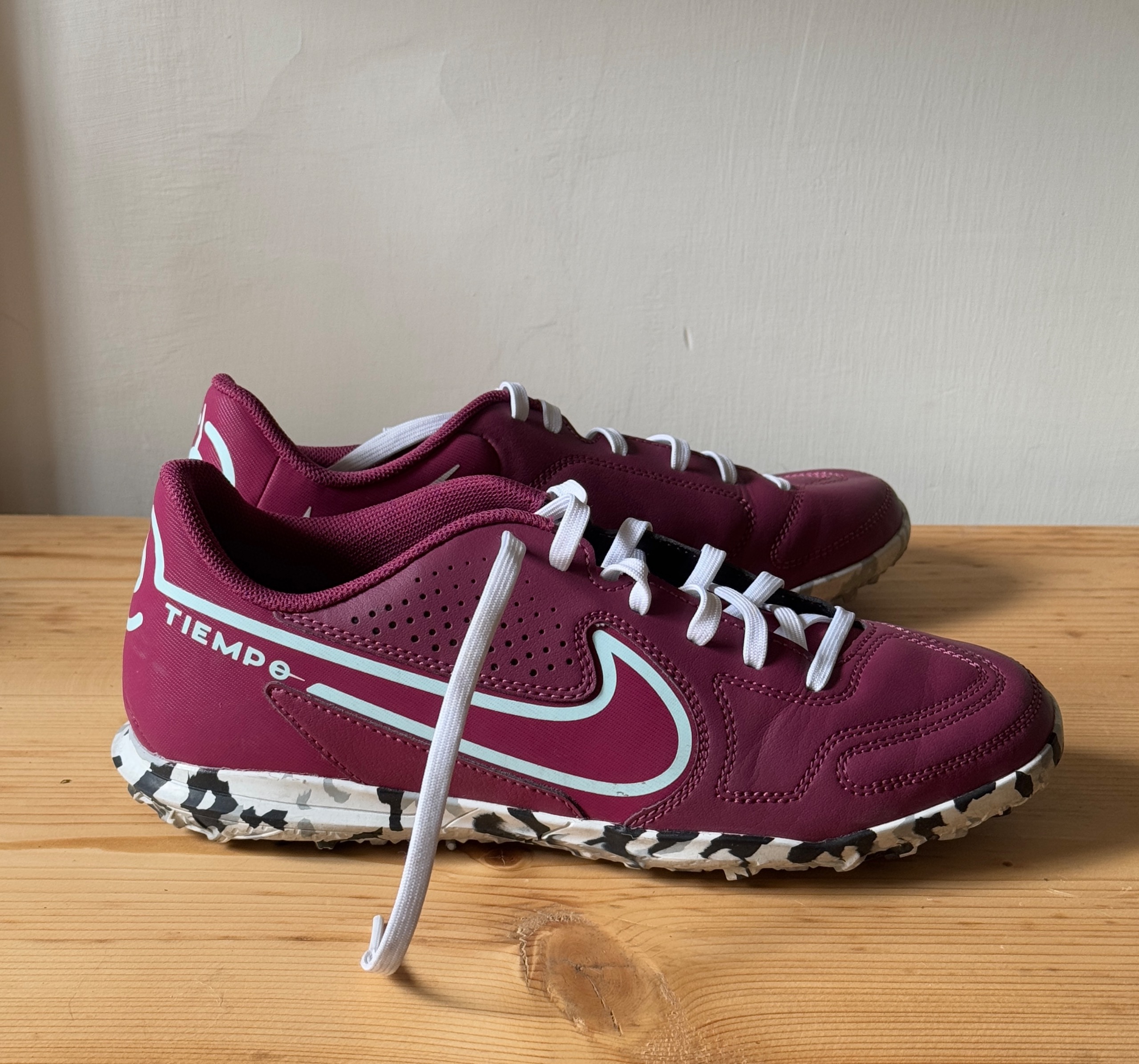 کفش فوتبال nike