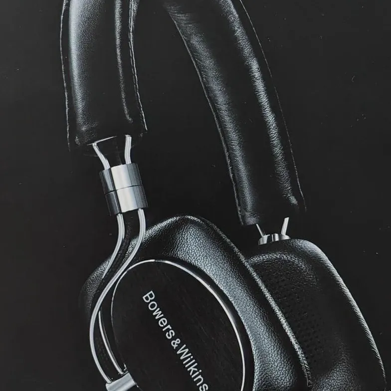 هدفون کلکسیونی bowers and wilkins