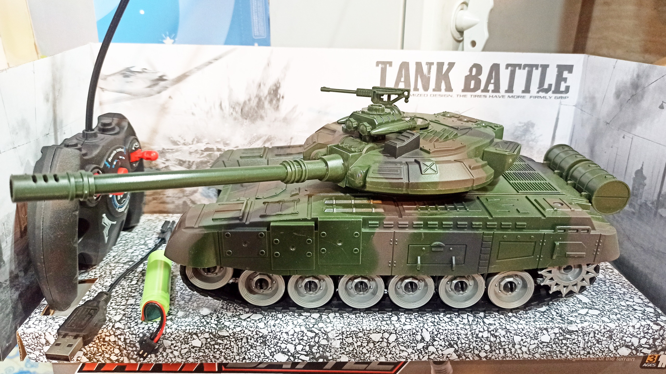 اسباب بازی تانک کنترل شارژی