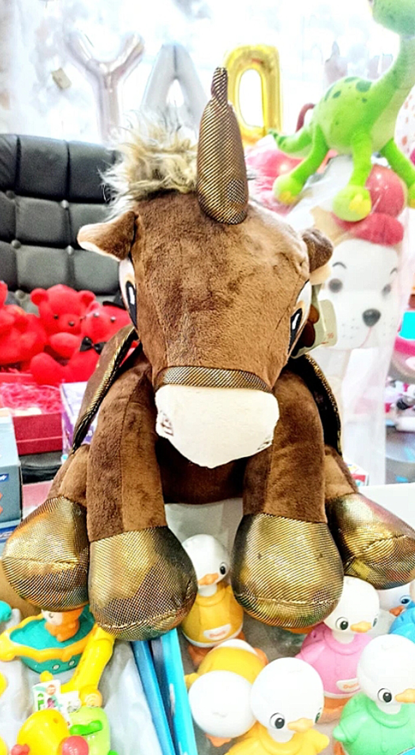 عروسک اسب تک شاخ