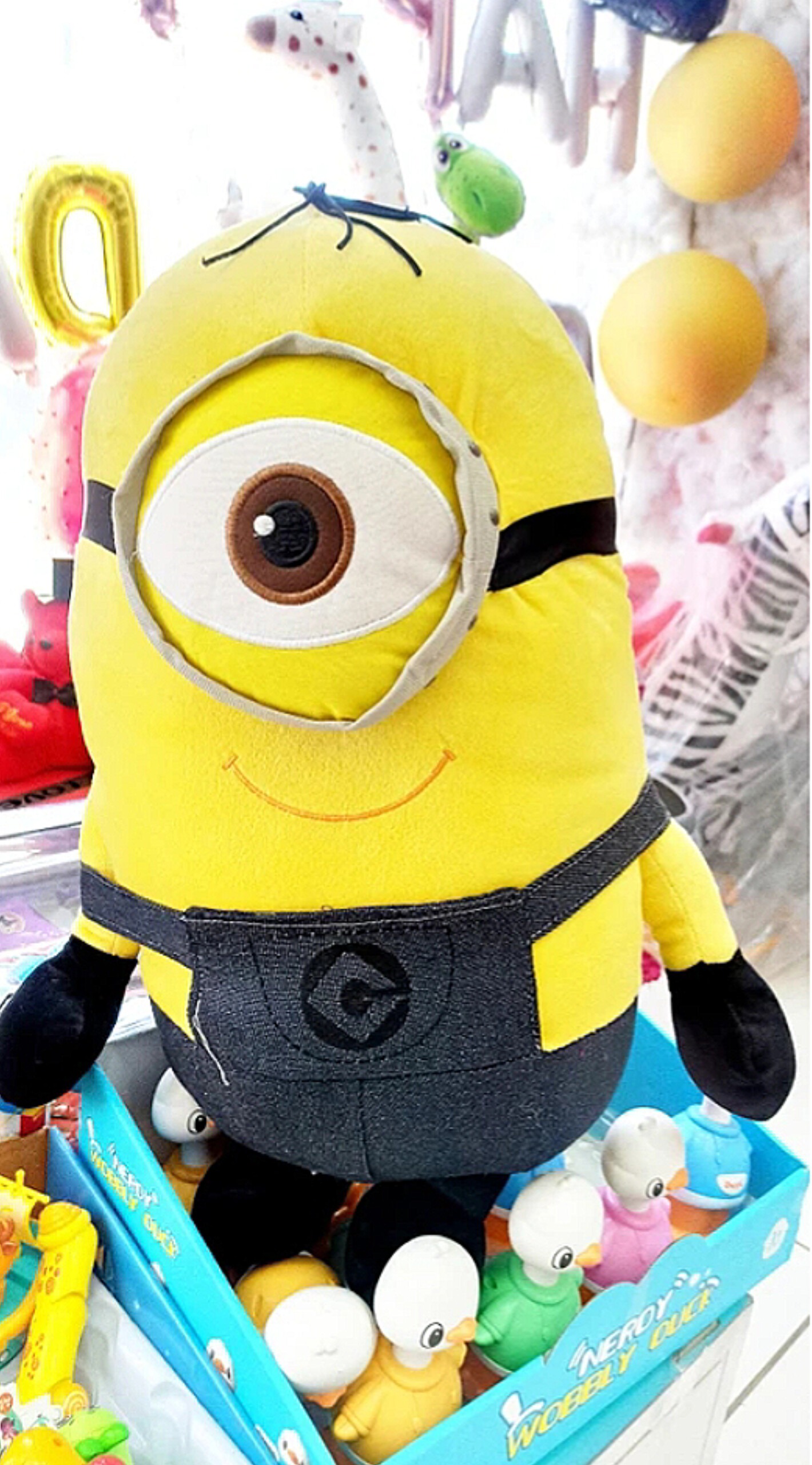 عروسک مینیون پالیشی خزی