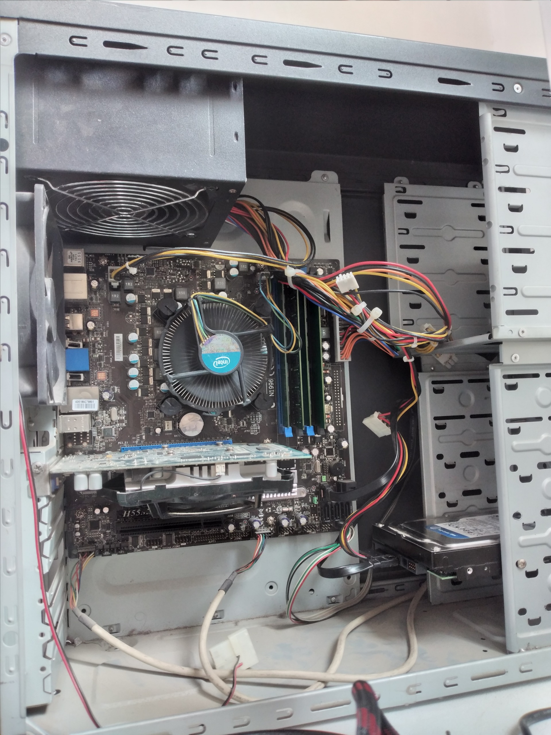 کیس pc گیم درحد نو رم 8 گرافیک 1 hdmi