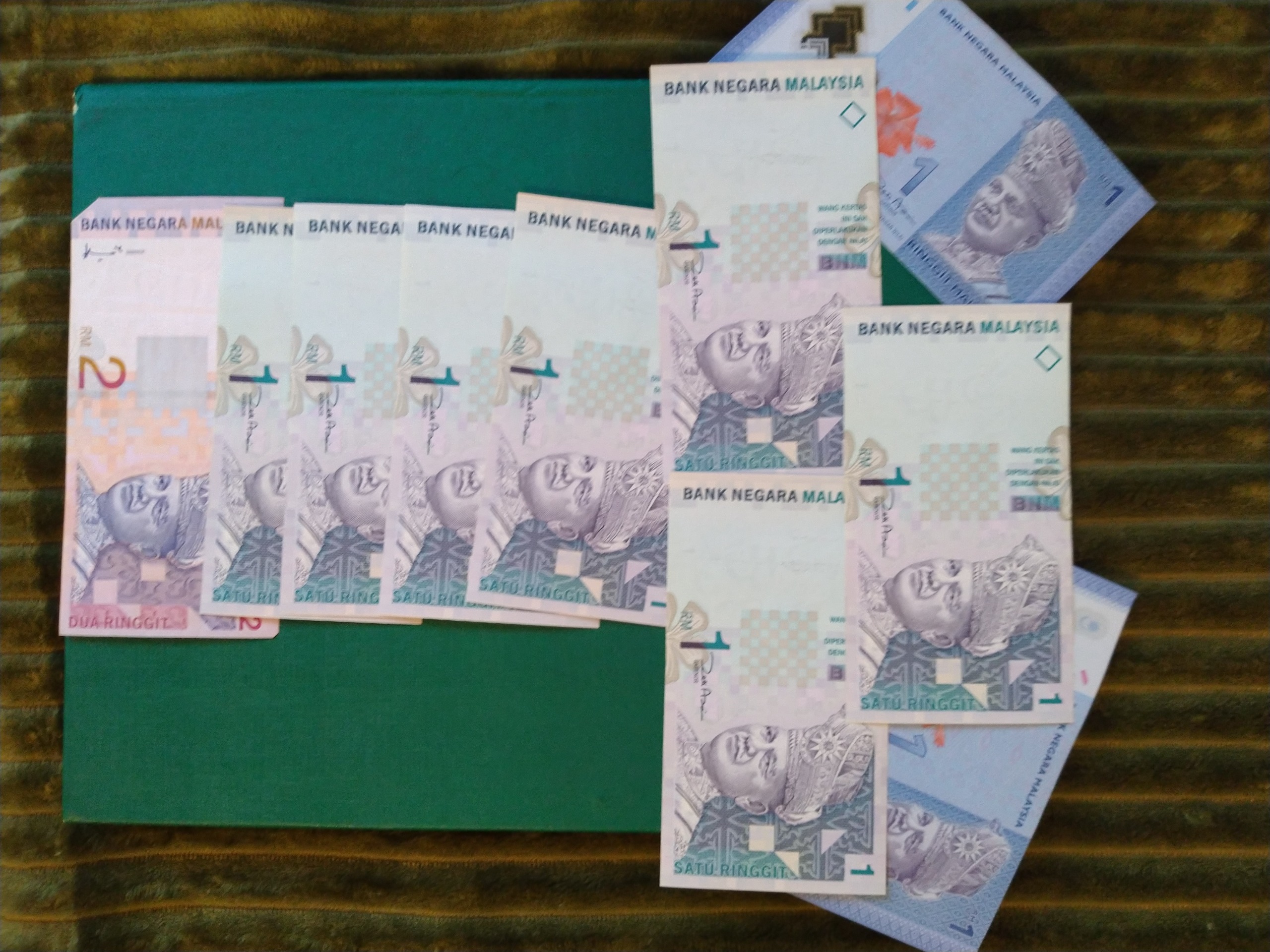 اسکناس رینگت . سری 7 تایید پشت سر هم