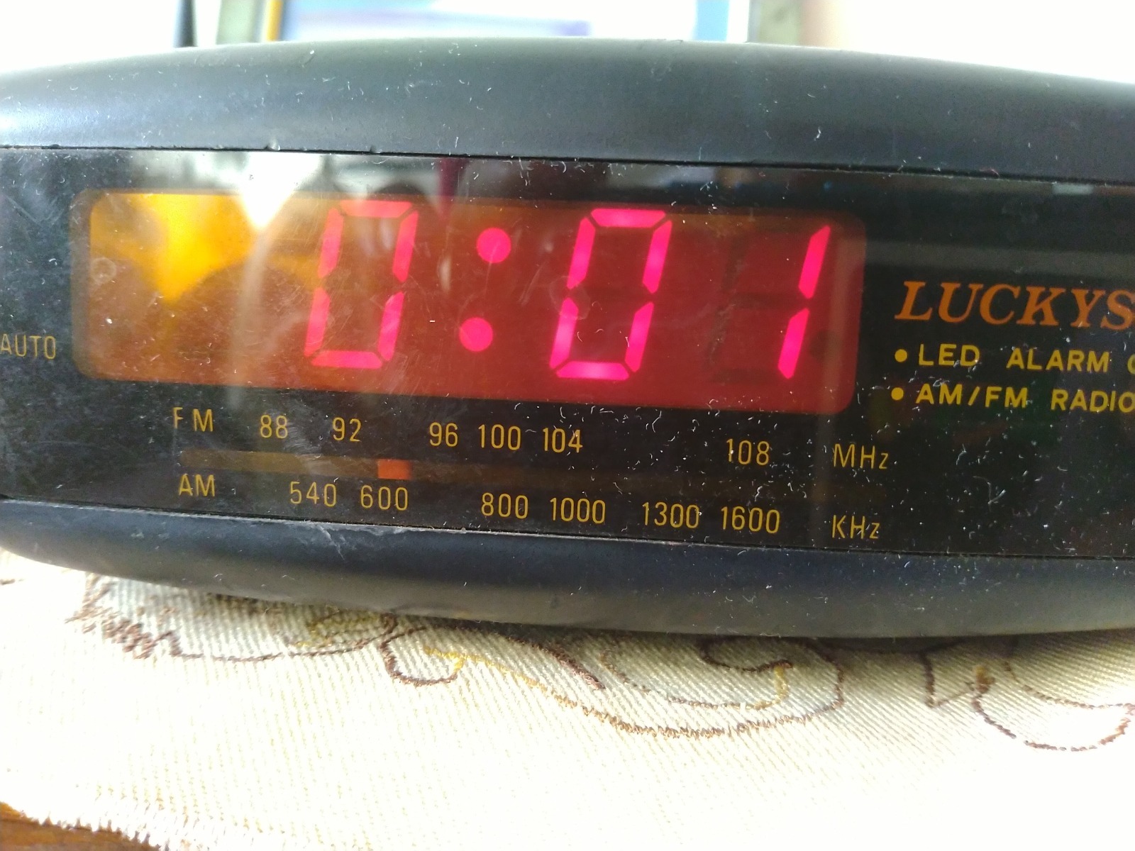 ساعت برقی قدیمی