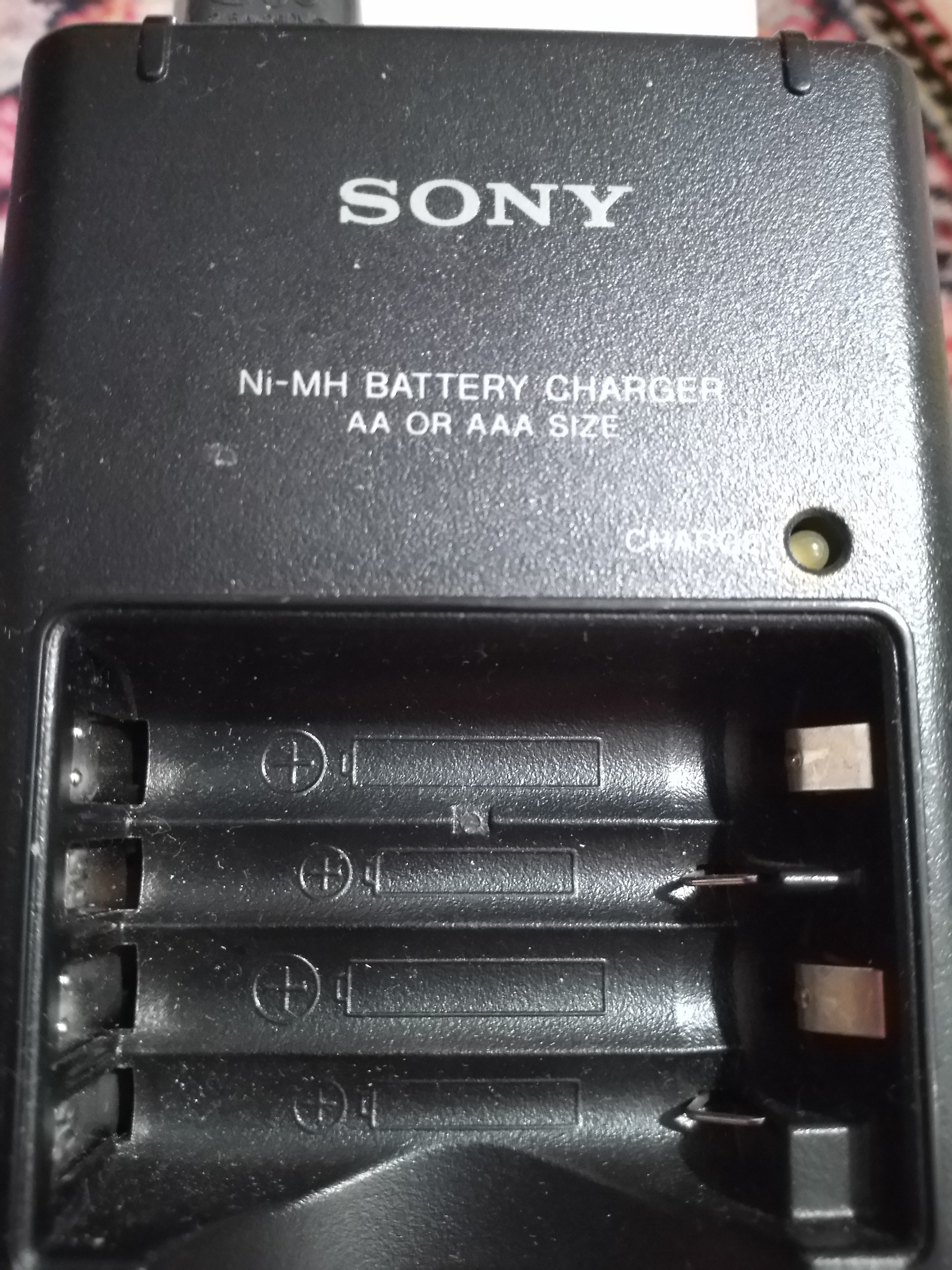 شارژر سونی اوریجینال