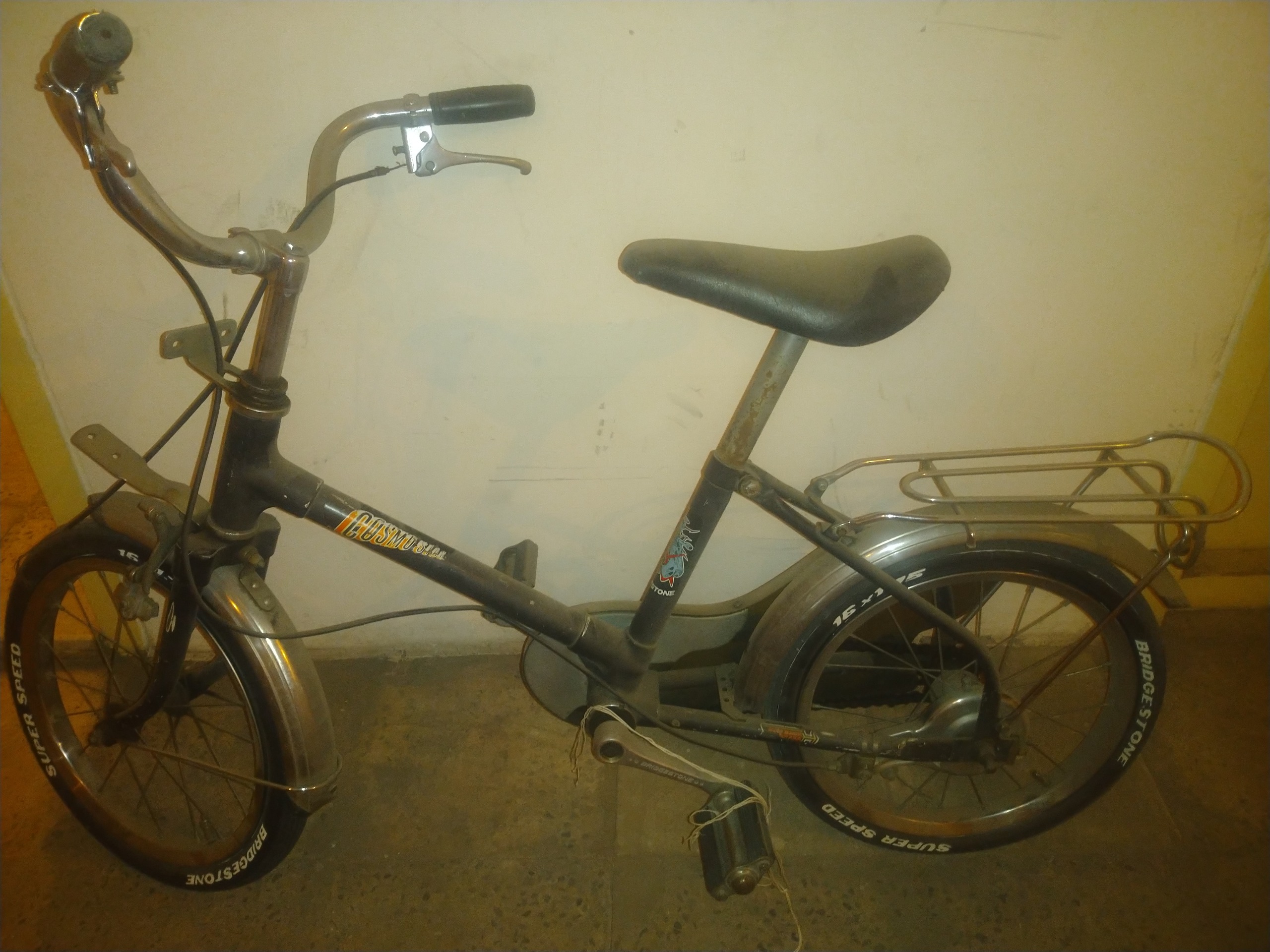 دوچرخه کودک قدیمی