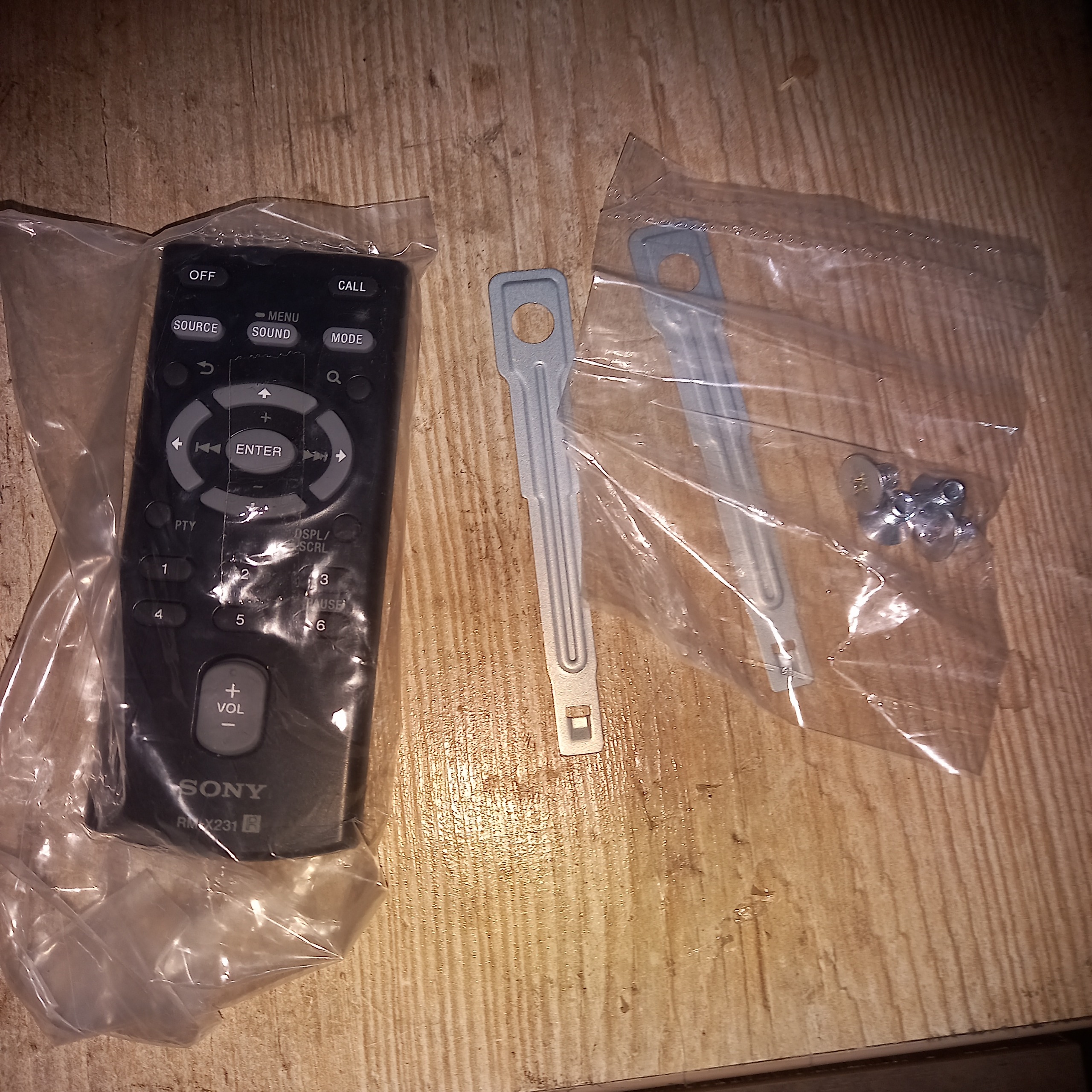 کنترل ظبط سونی نونو