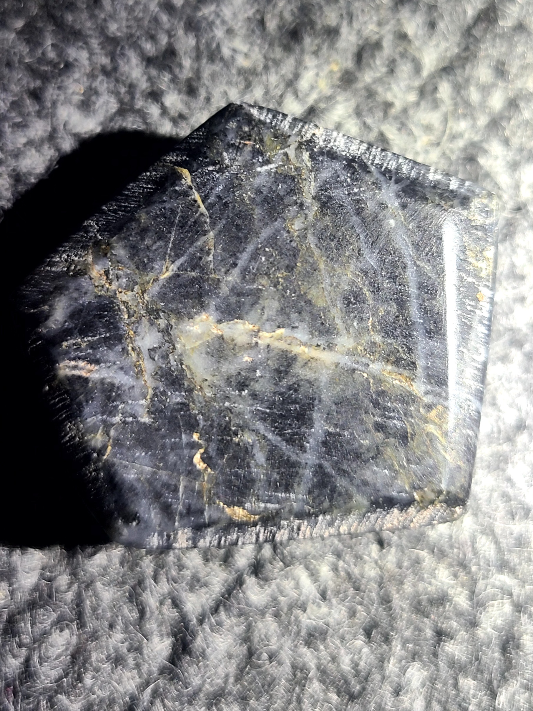 سنگ سافایر 40گرم به بالا