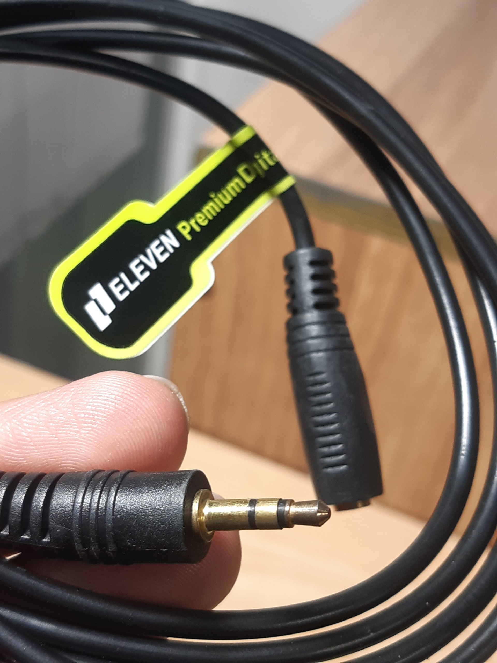 کابل افزایش صدا الون مدل Eleven AUX 1.5m