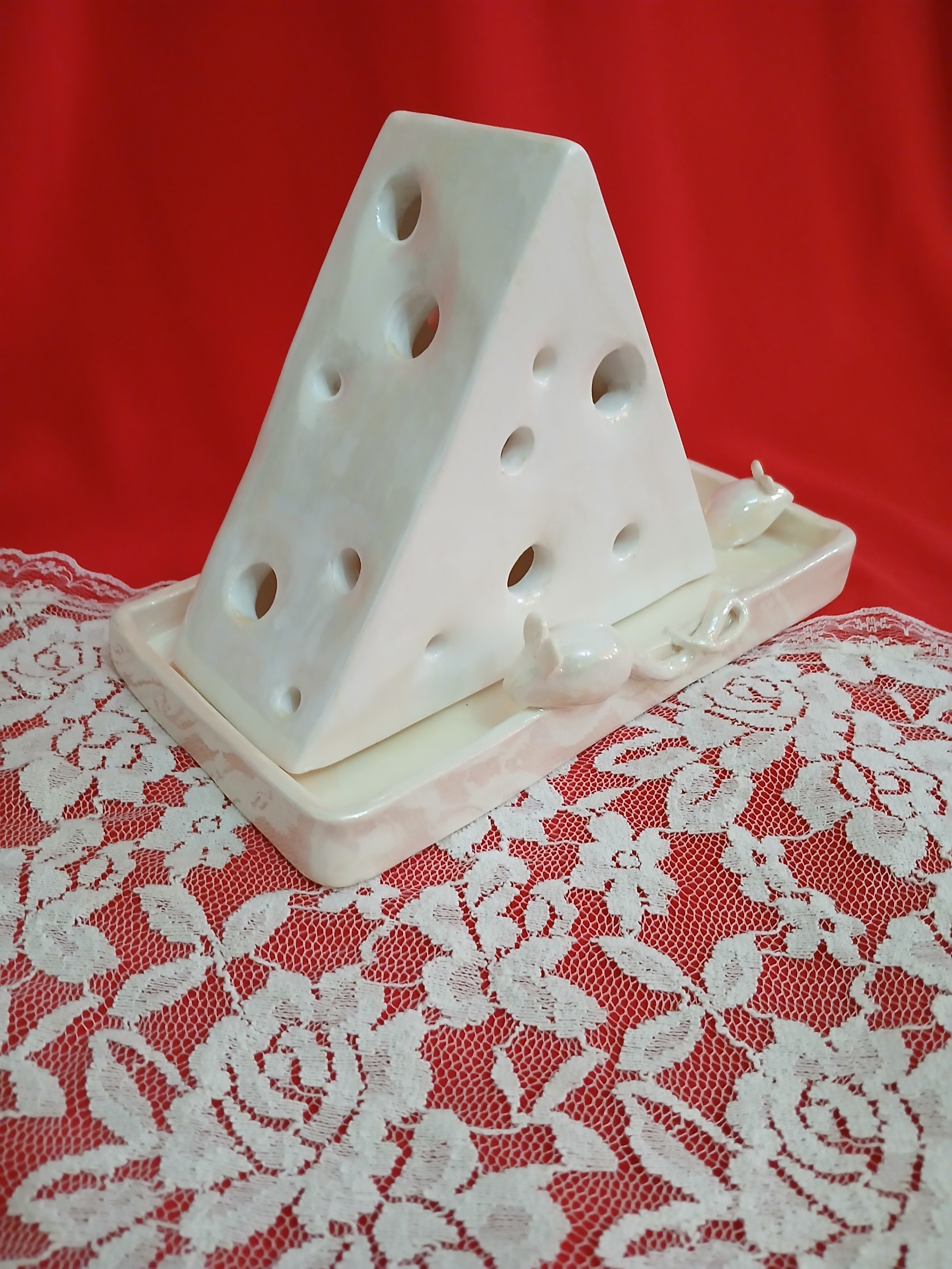 جای پنیر با طرح موش و قالب پنیر