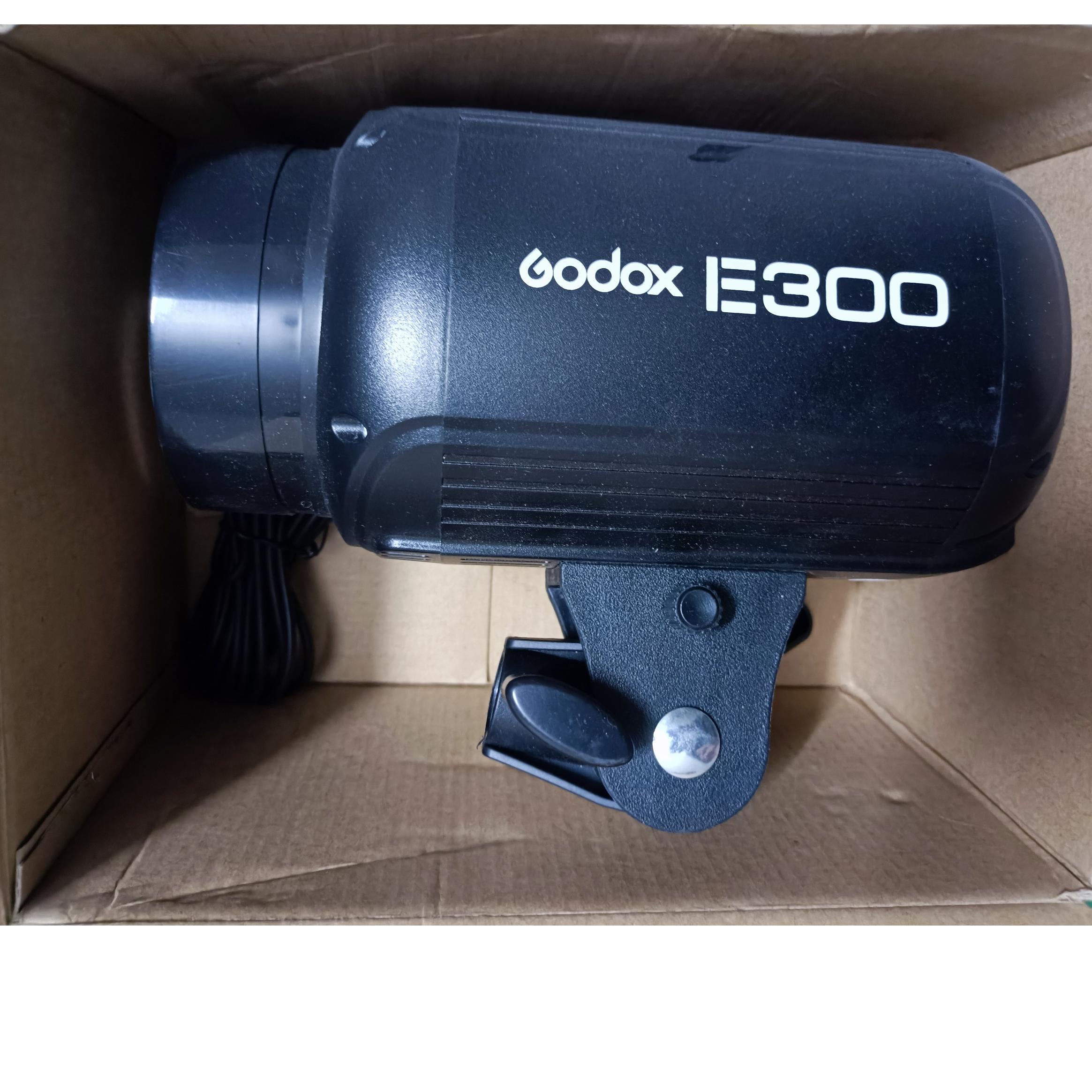 فلاش گودکس Godox E300 Flash Head
