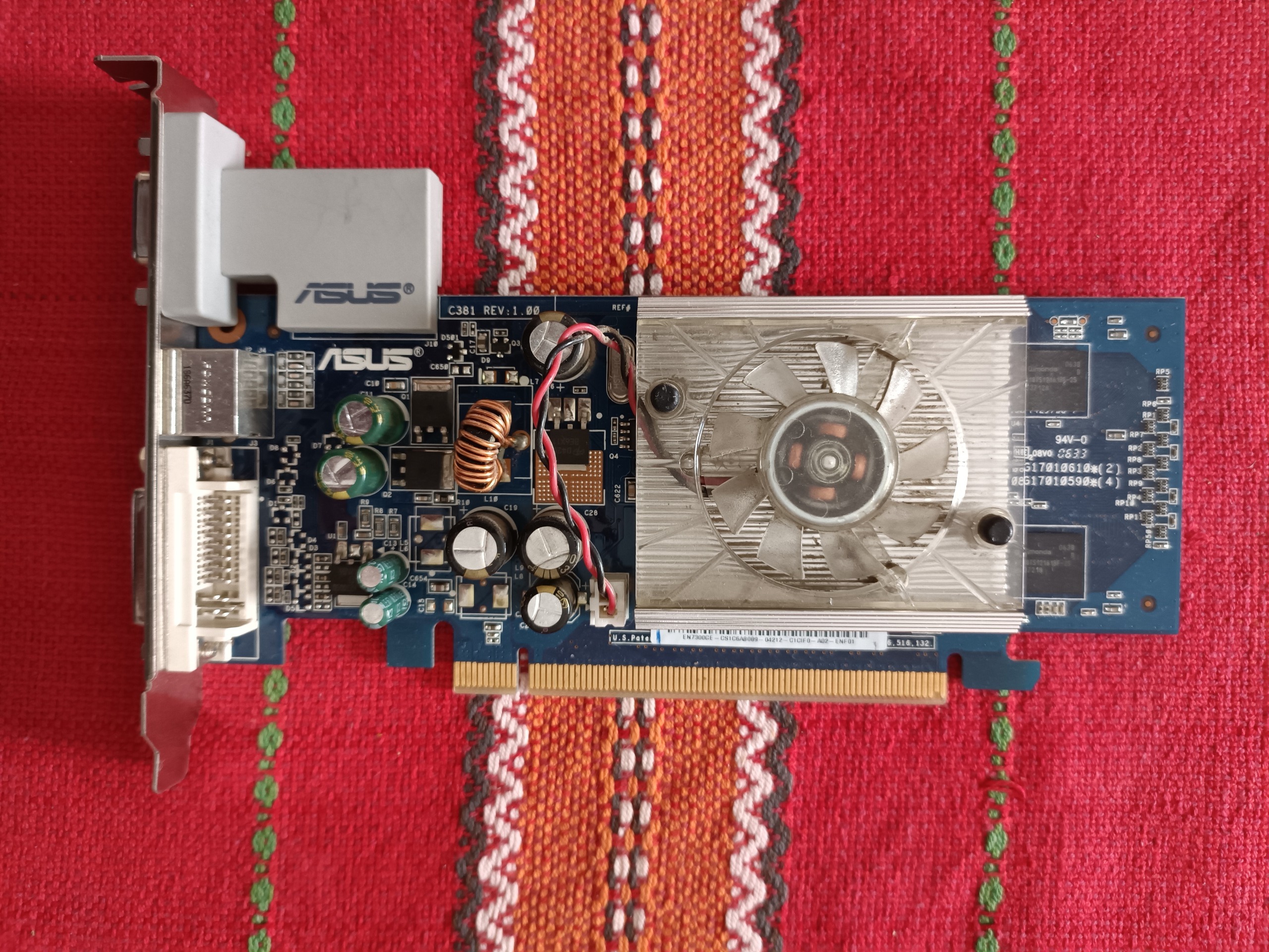 Asus EN7300GE 256MB DDR2