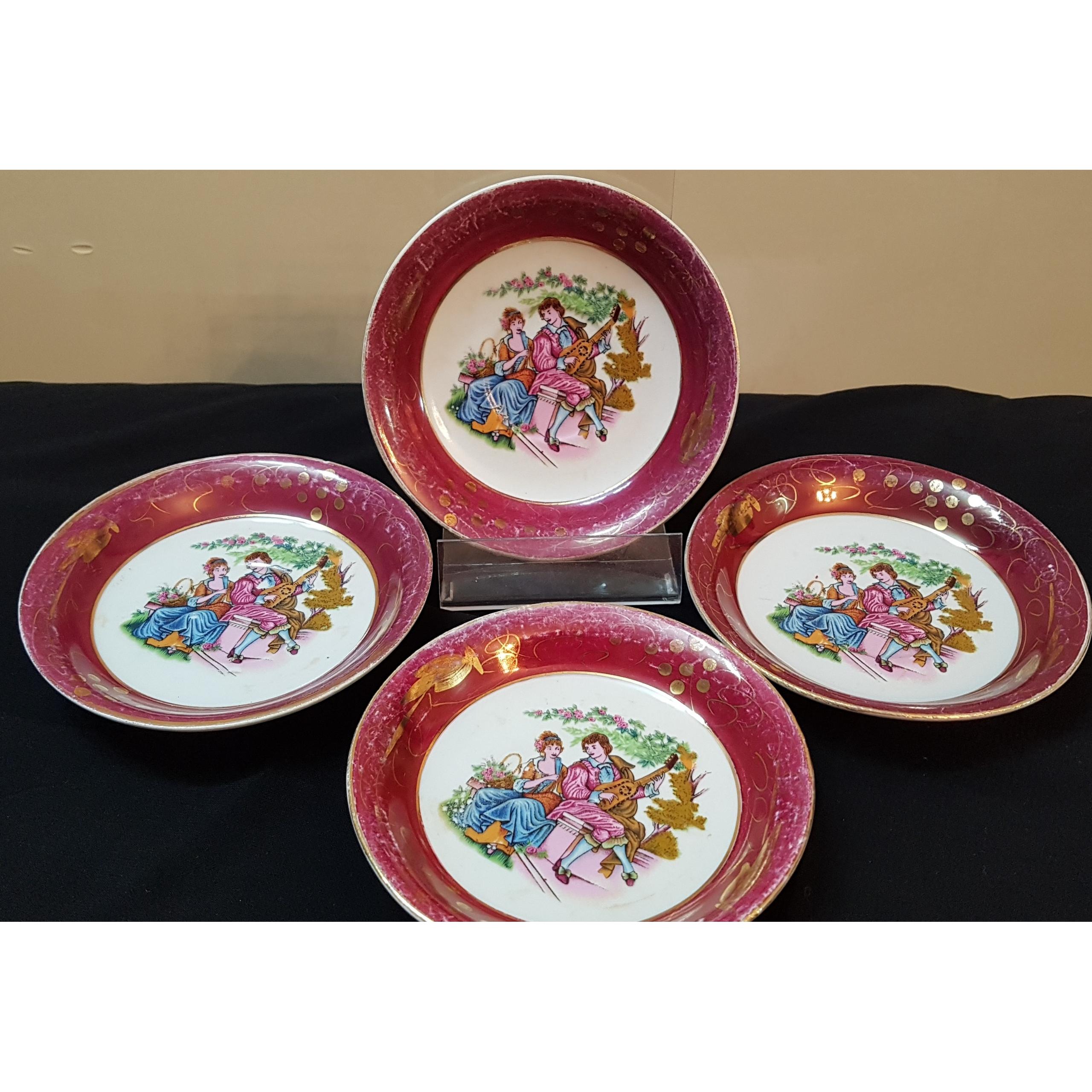 4عدد نعلبکی قدیمی