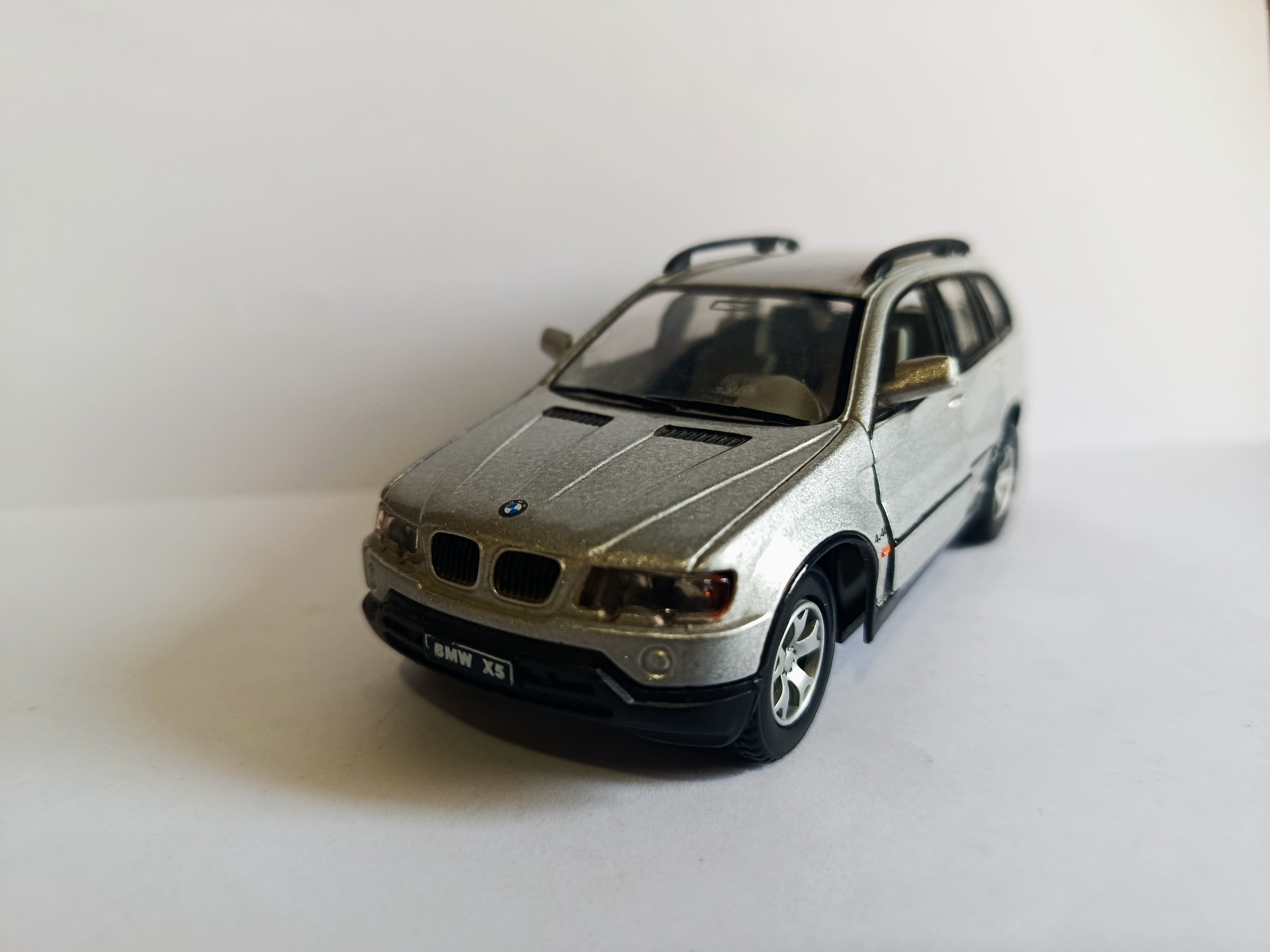 ماکت ماشین فلزی بی ام و x5