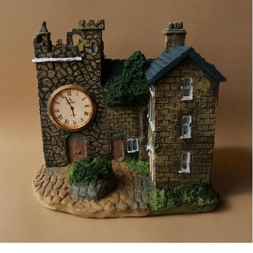 ساعت رومیزی شکل خانه