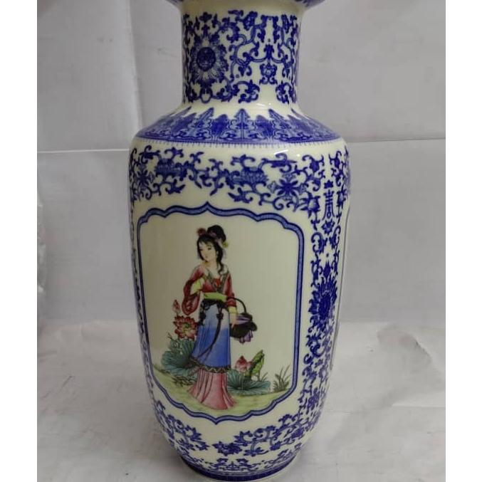 گلدان چینی نقش آبی