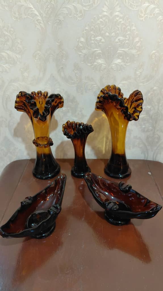 گلدان و زیرسیگاری قدیمی