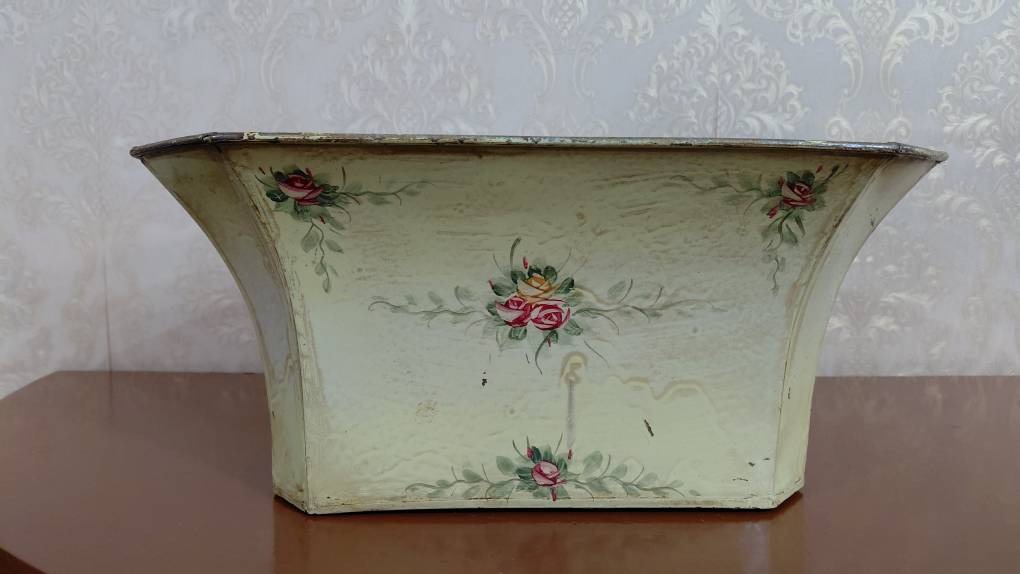 سطل آشغال قدیمی