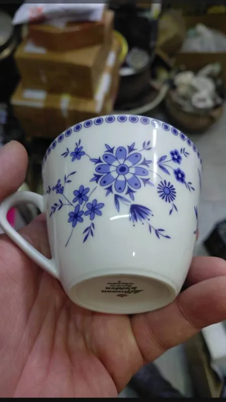 فنجان چینی قدیمی