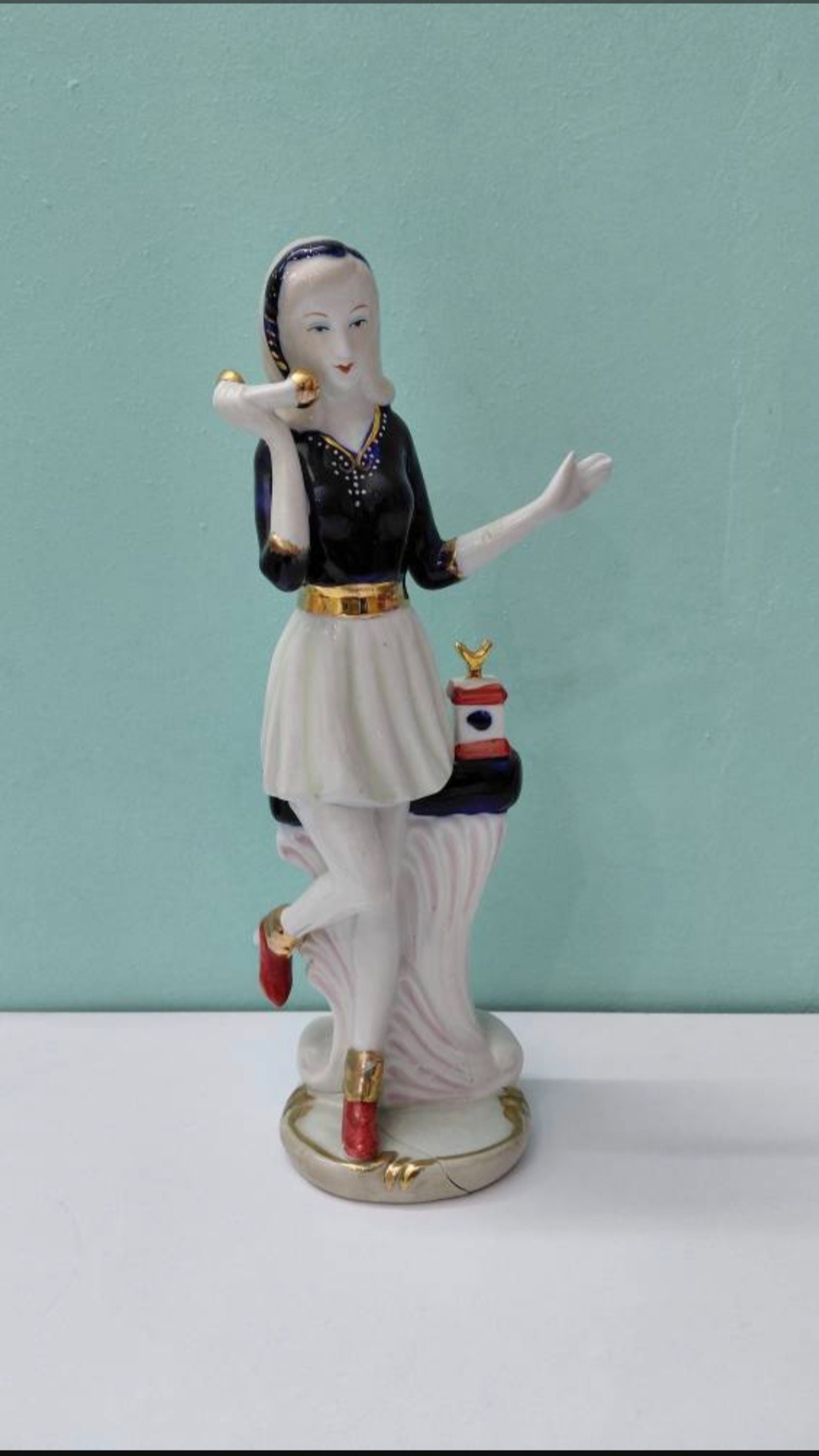 مجسمه چینی رومیزی