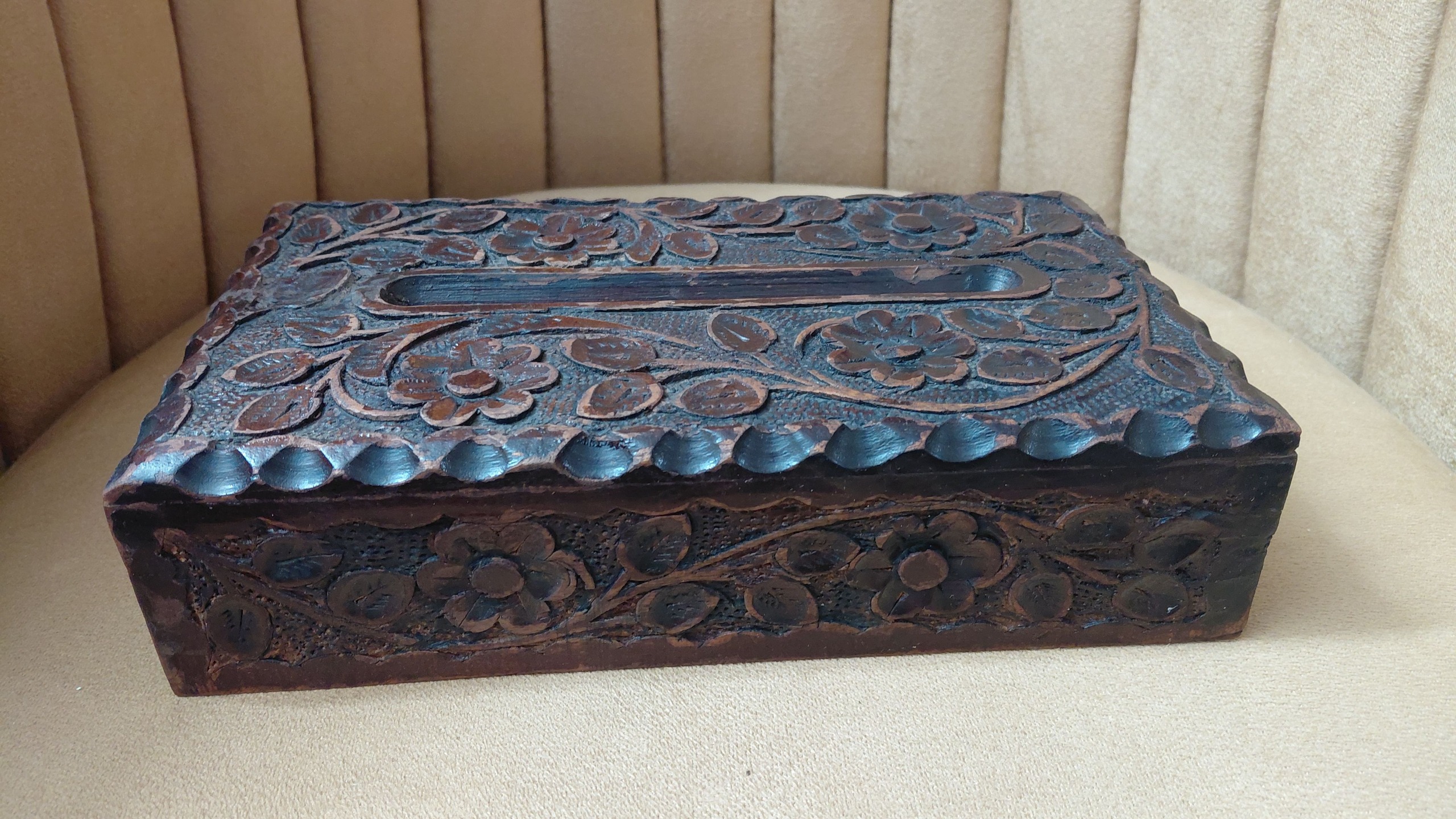 جا دستمال کاغذی (کار فاخر دست )