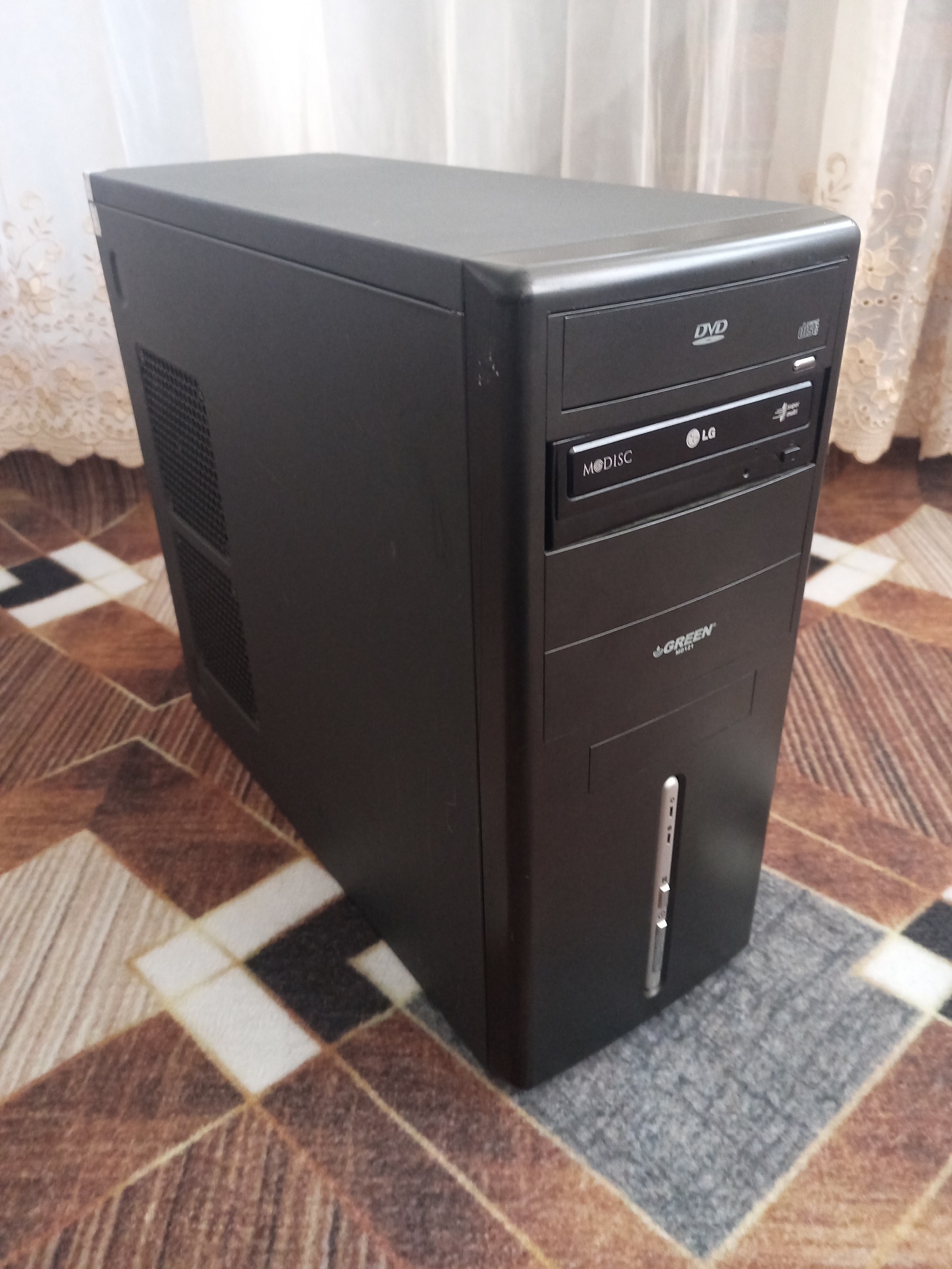 کیس کامپیوتر خانگی (توضیحات خوانده شود)