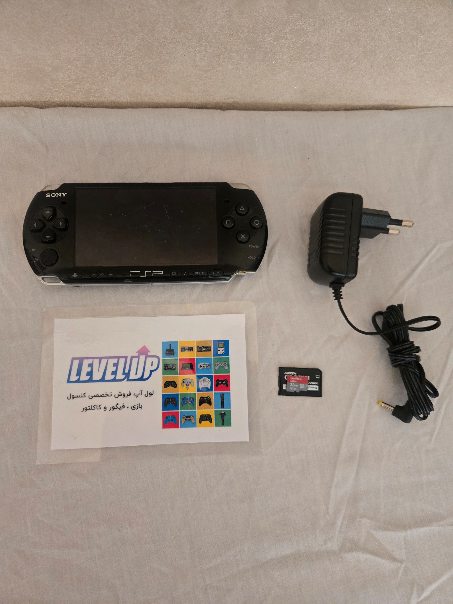 Psp 3004 اورجینال سونی کپی خور با بازی