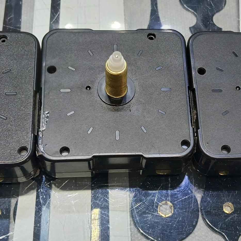 موتور ساعت طرح تایوانی