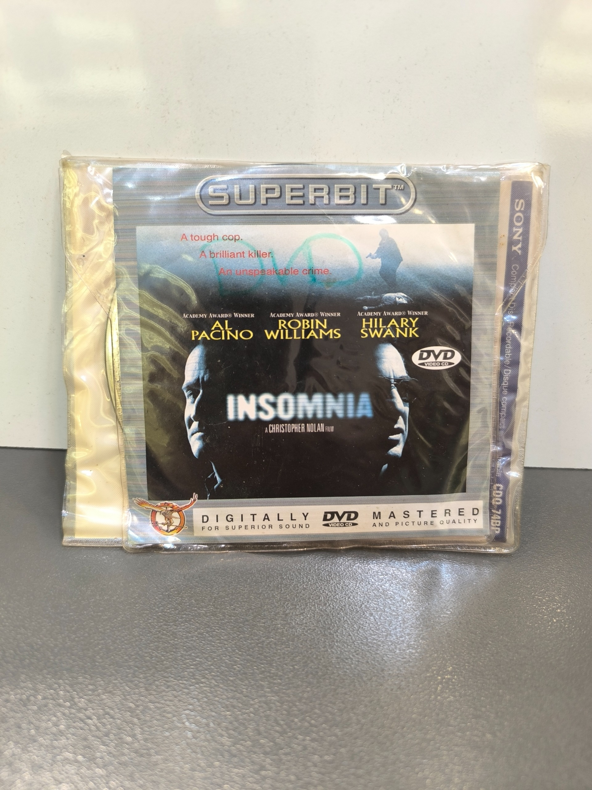 فیلم خارجی بی خوابی یا insomnia اورجینال توضیحات