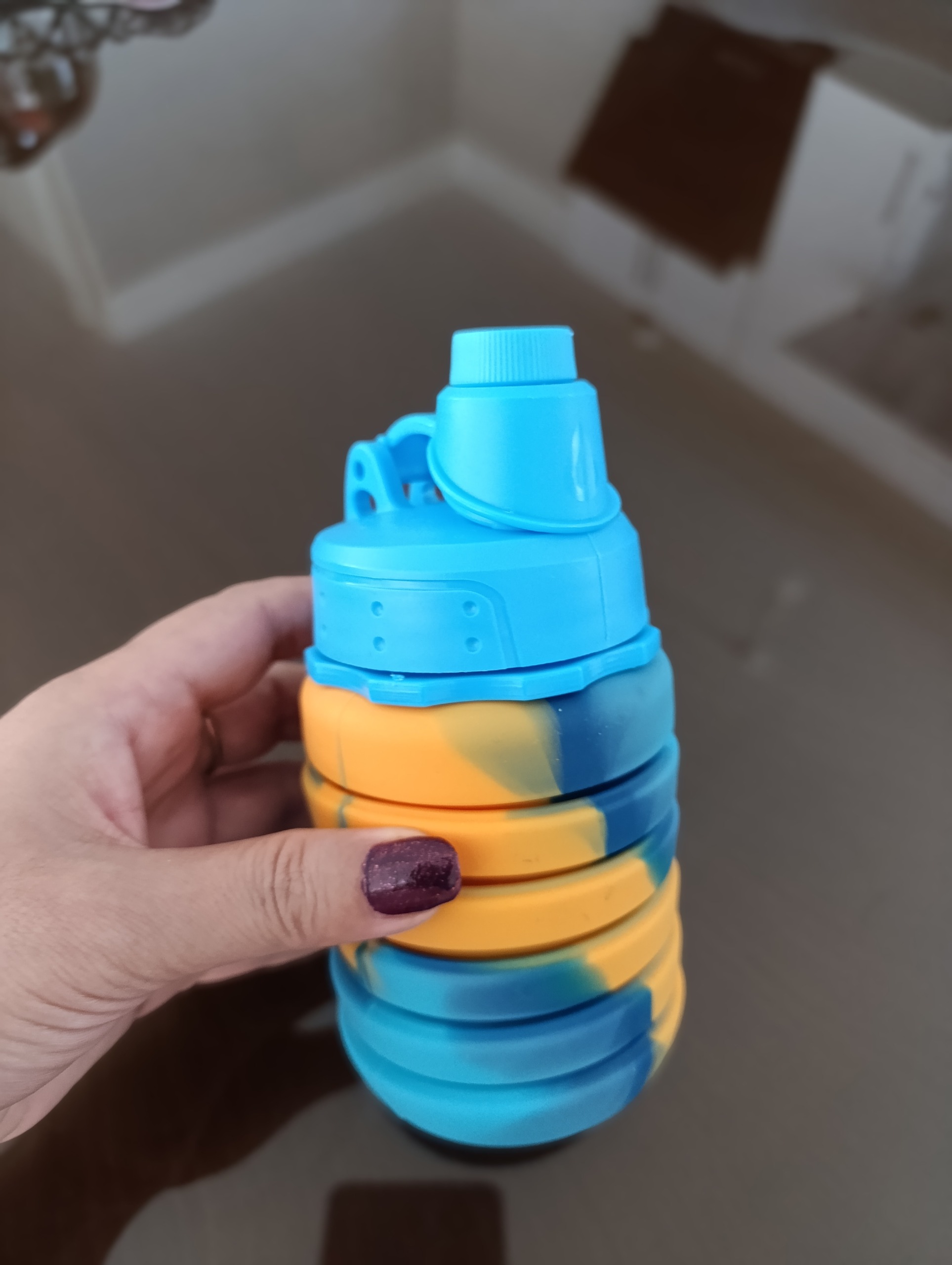 قمقمه سیلیکونی تاشو