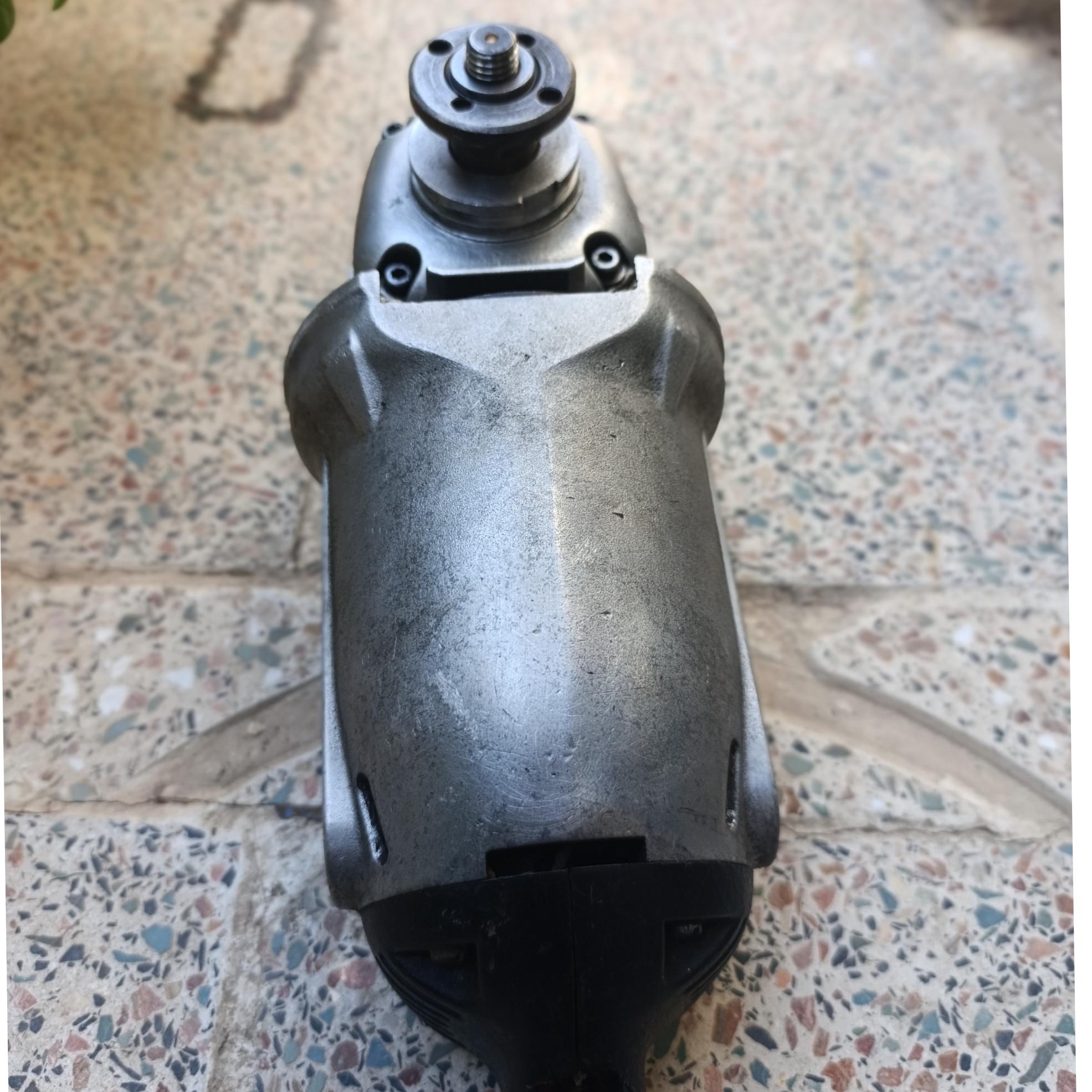 فرز تنه فلزی. ماکیتا